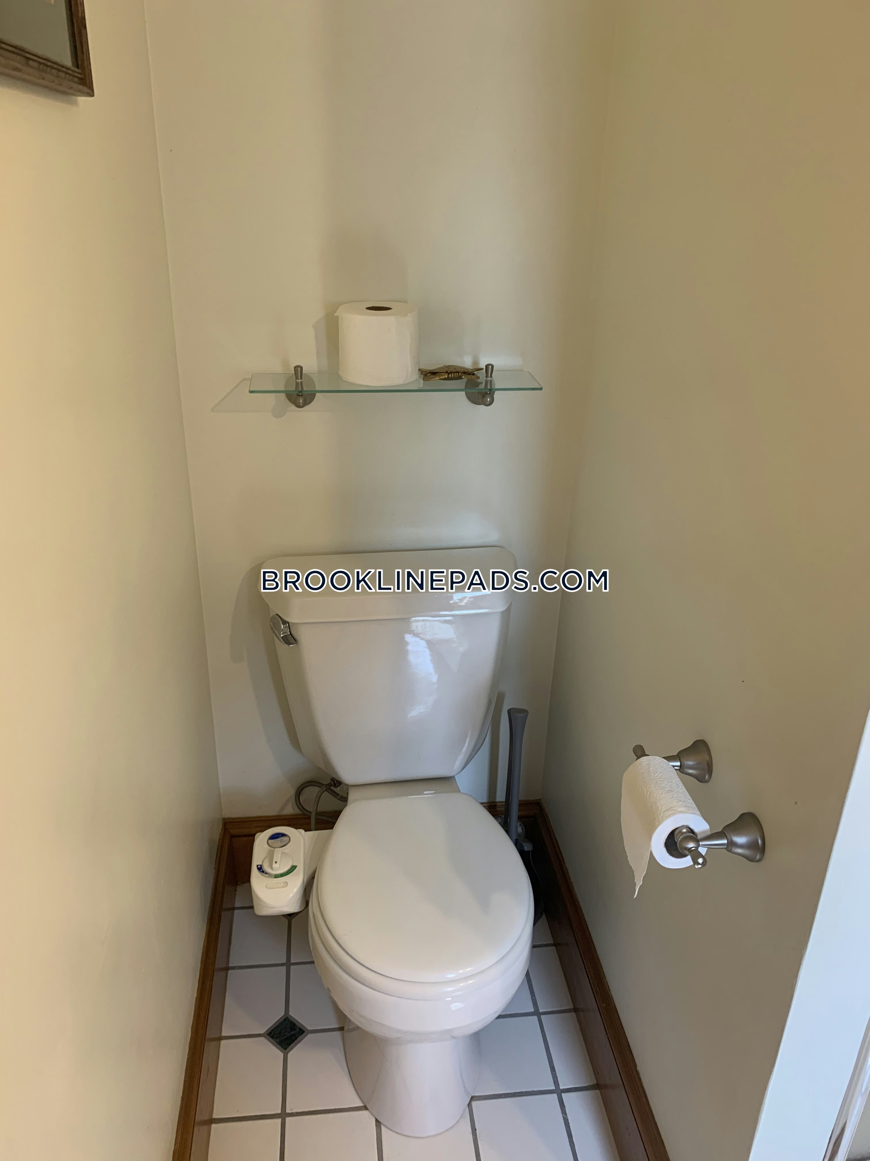 90 Browne St, North Brookline