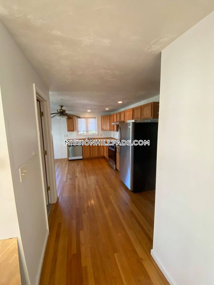 174 Calumet St, Mission Hill