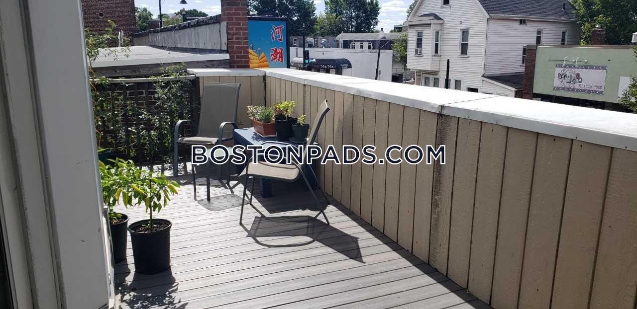 515 Medford St, Winter Hill