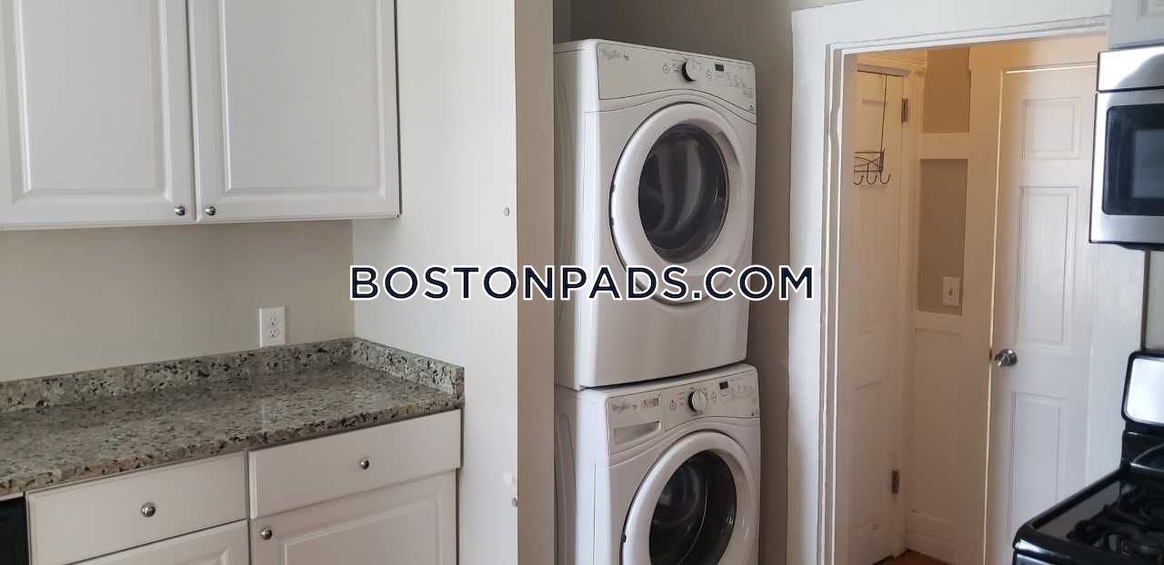 515 Medford St, Winter Hill