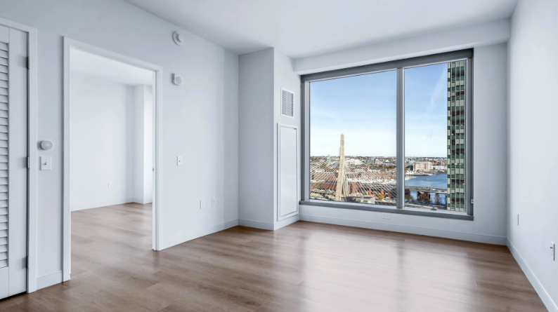 35 Lomasney Way, West End