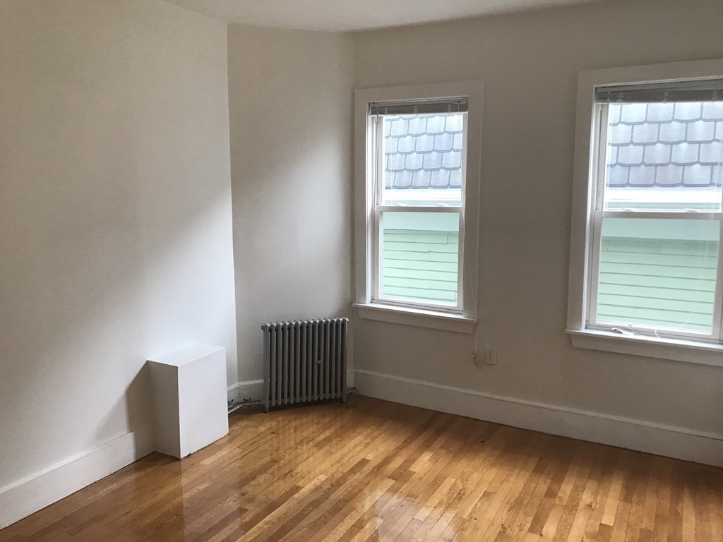 16 Creighton St, Jamaica Plain