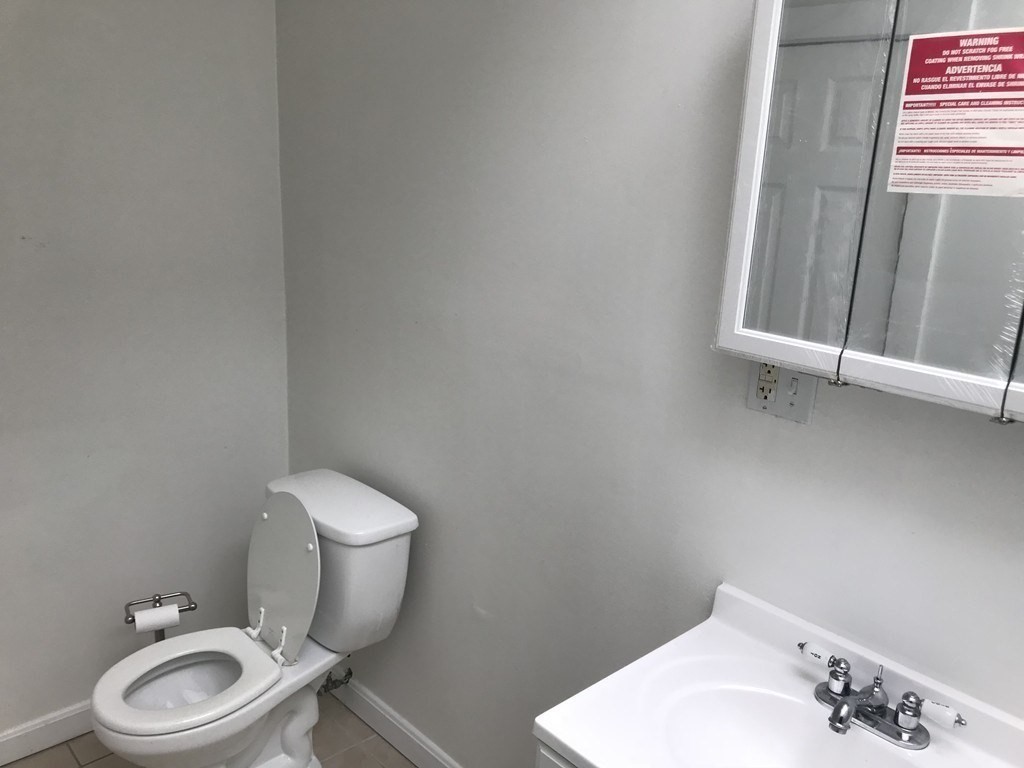 16 Creighton St, Jamaica Plain