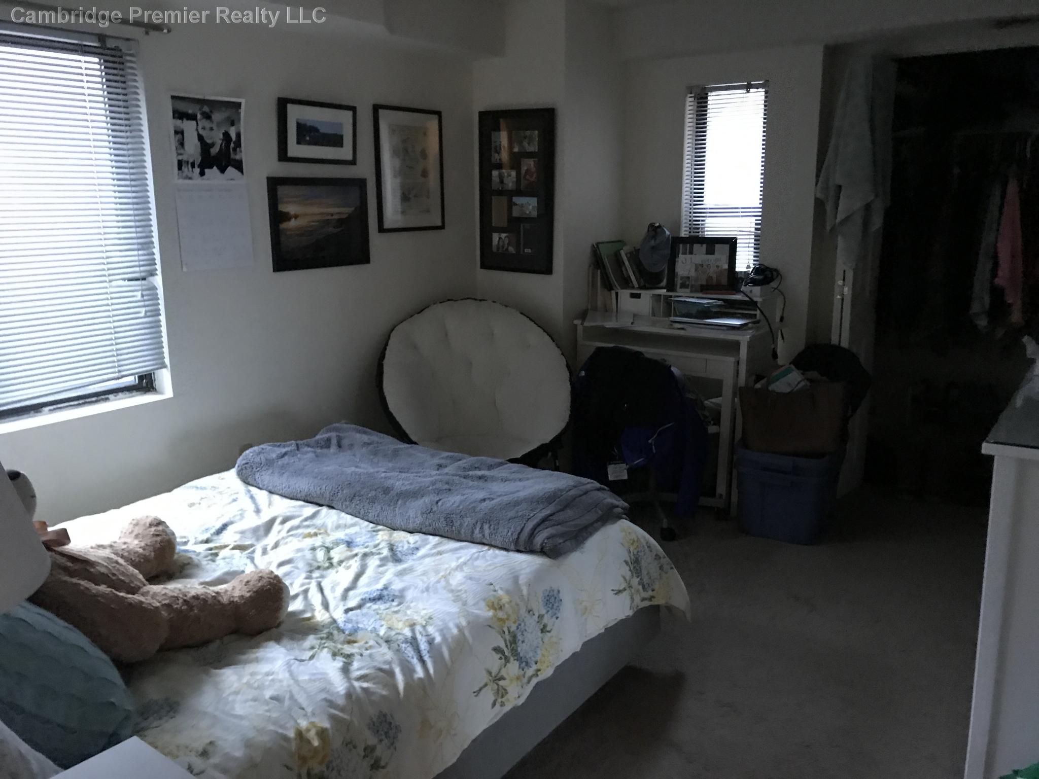 16 Elmer St, Cambridgeport