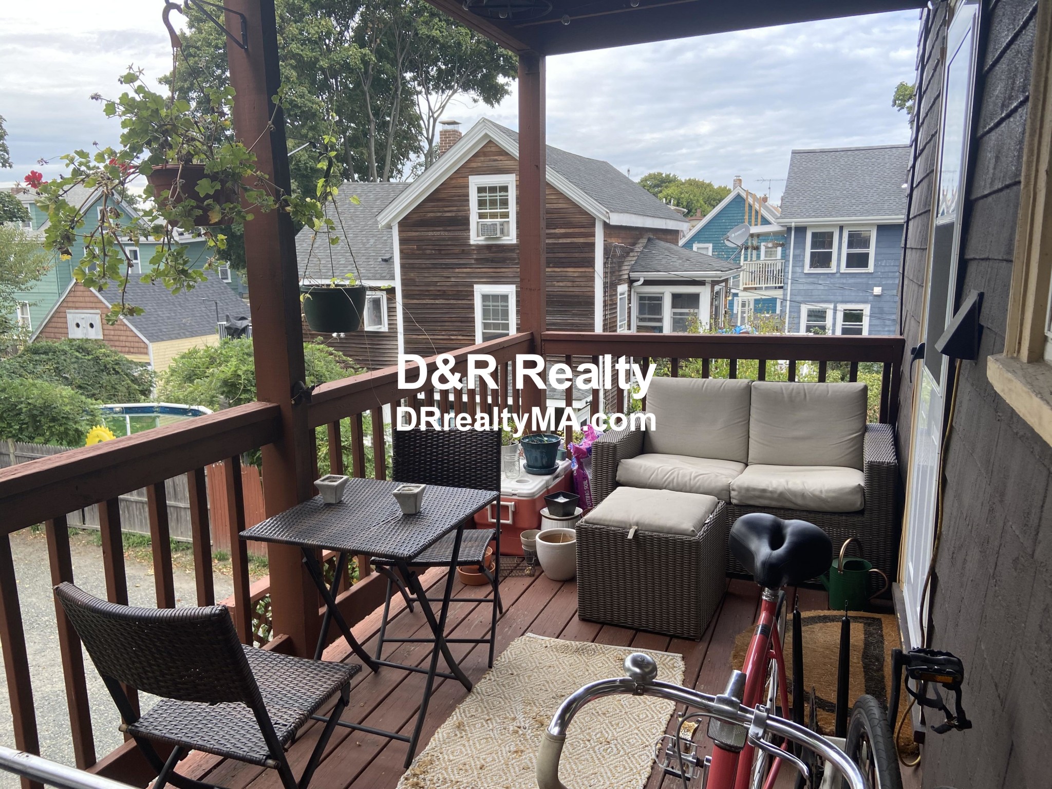 16 Montgomery St, Porter Square