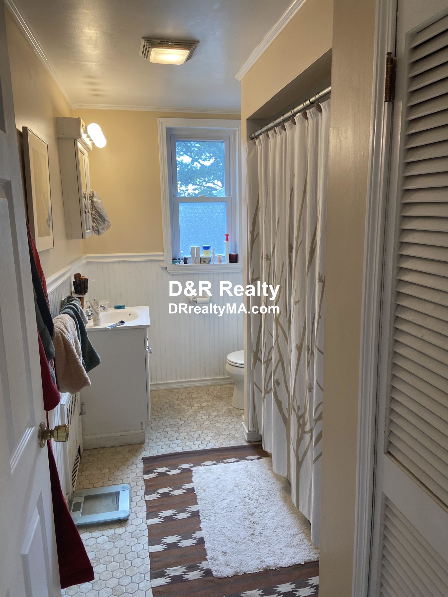 16 Montgomery St, Porter Square