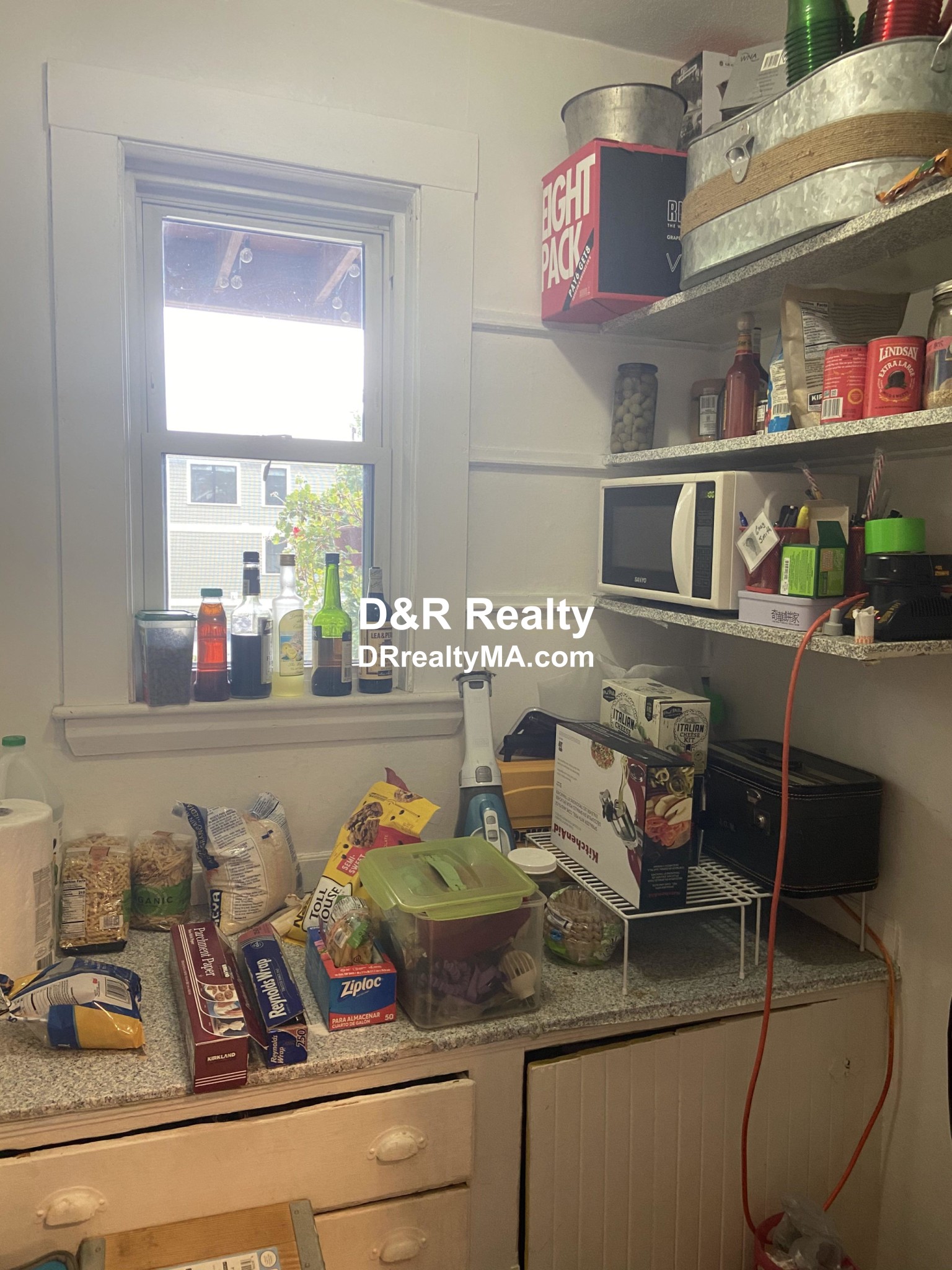 16 Montgomery St, Porter Square