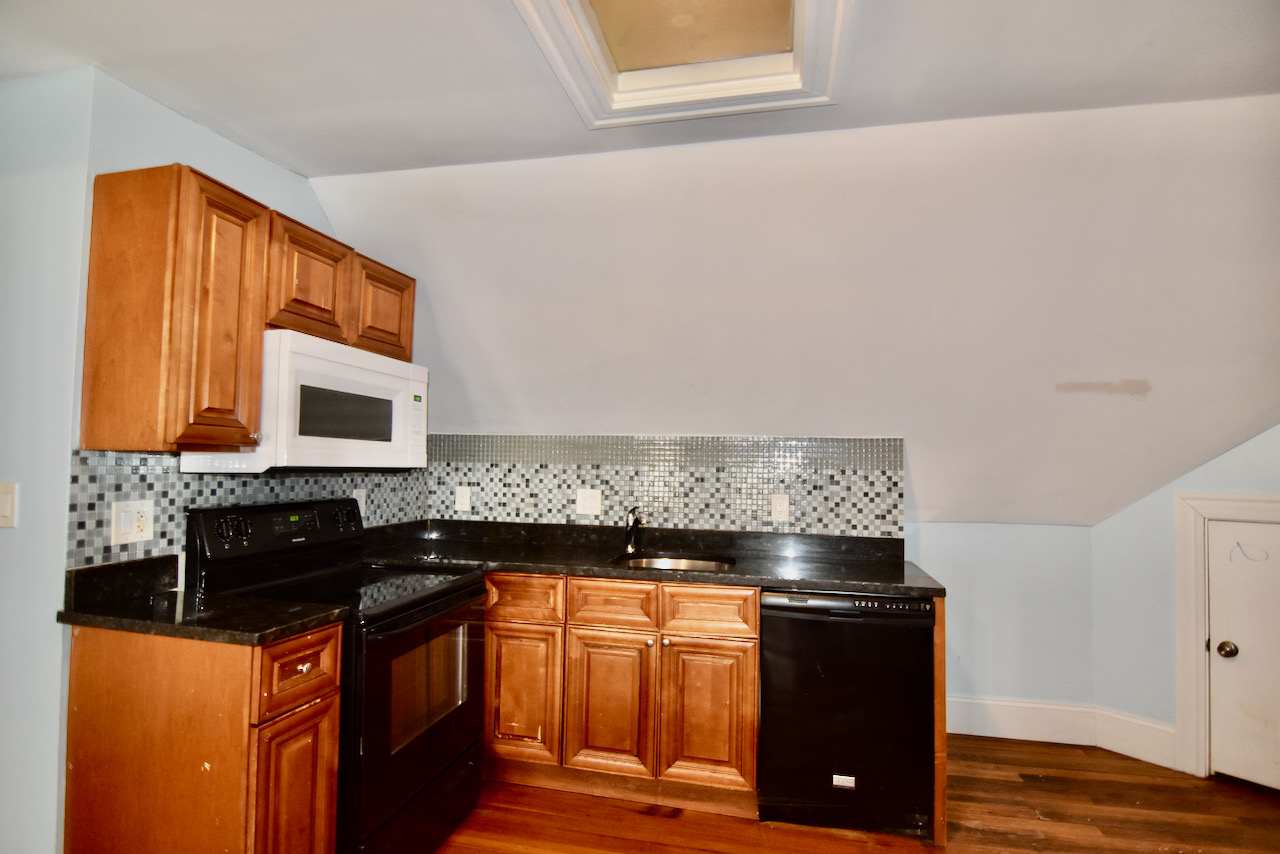 16 Normandy, Dorchester