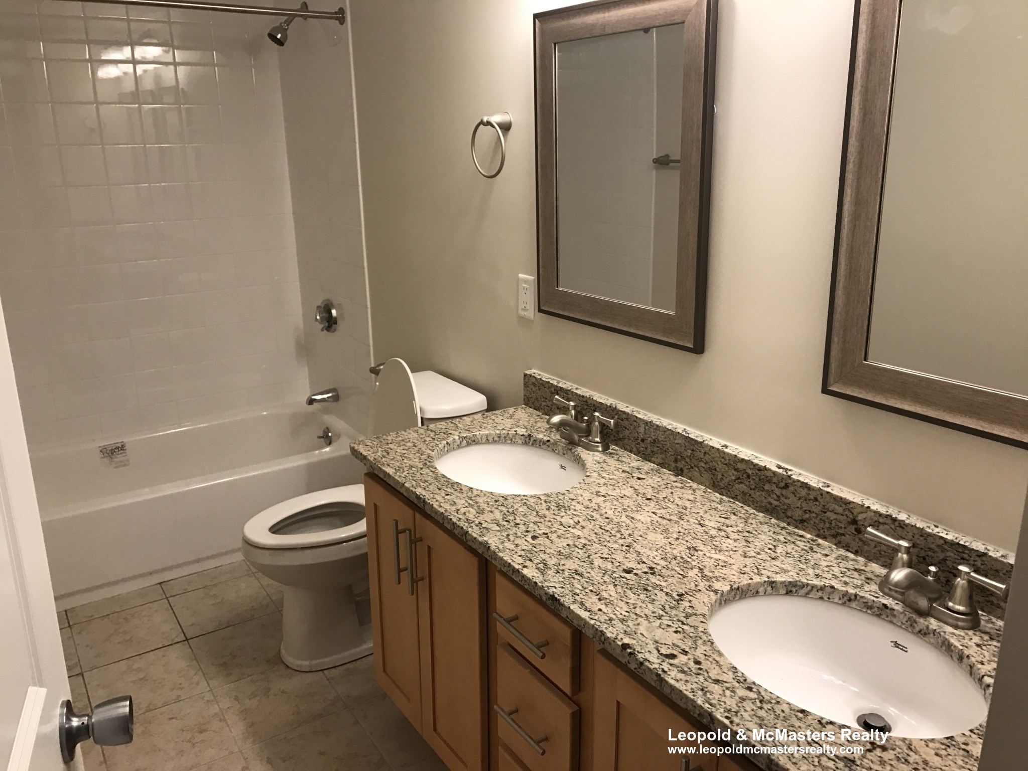 16 Short St, Coolidge Corner