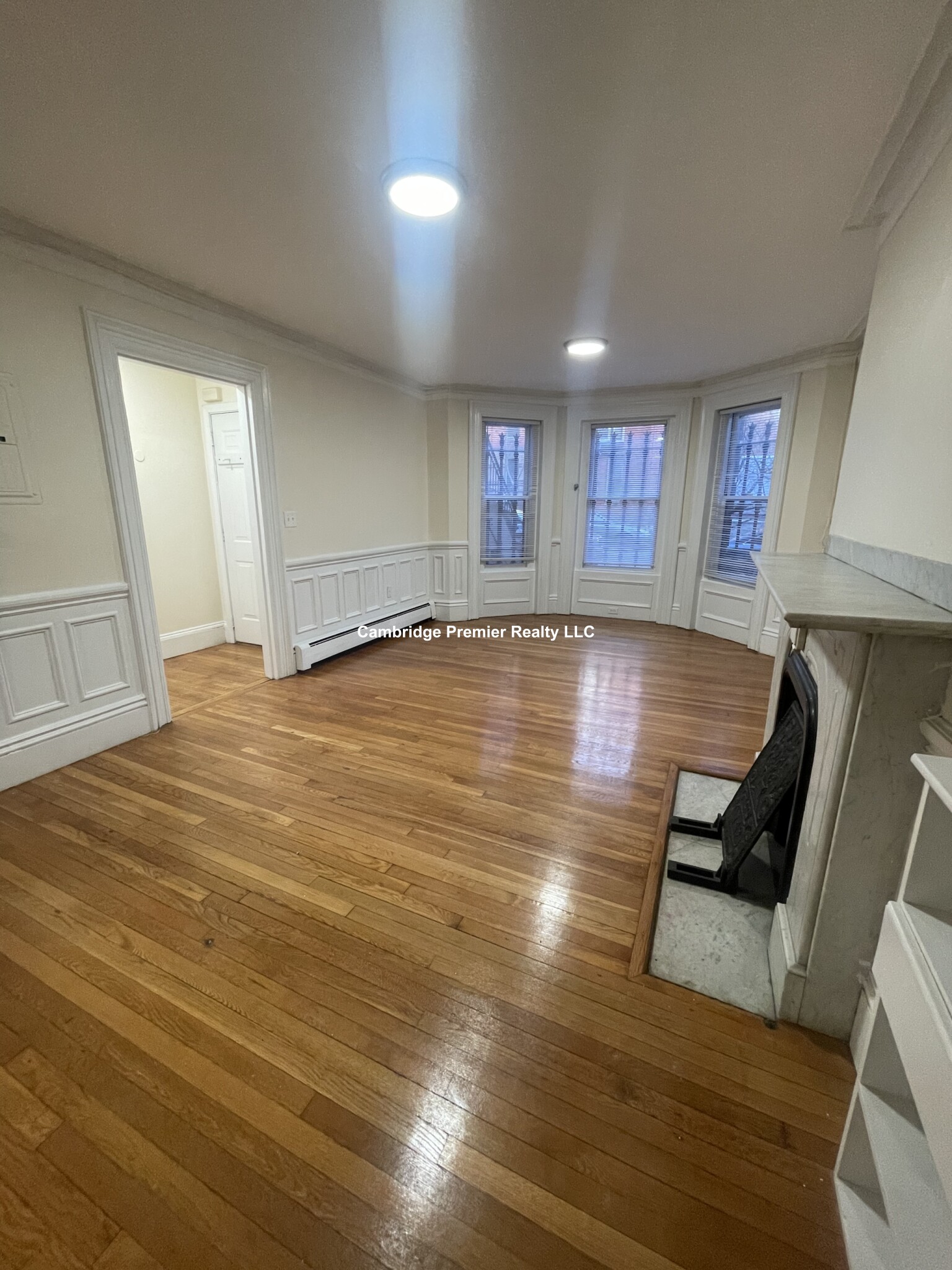 16 Yarmouth St, South End