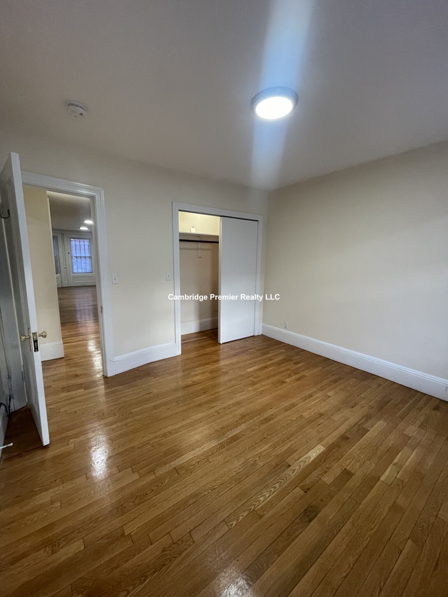 16 Yarmouth St, South End