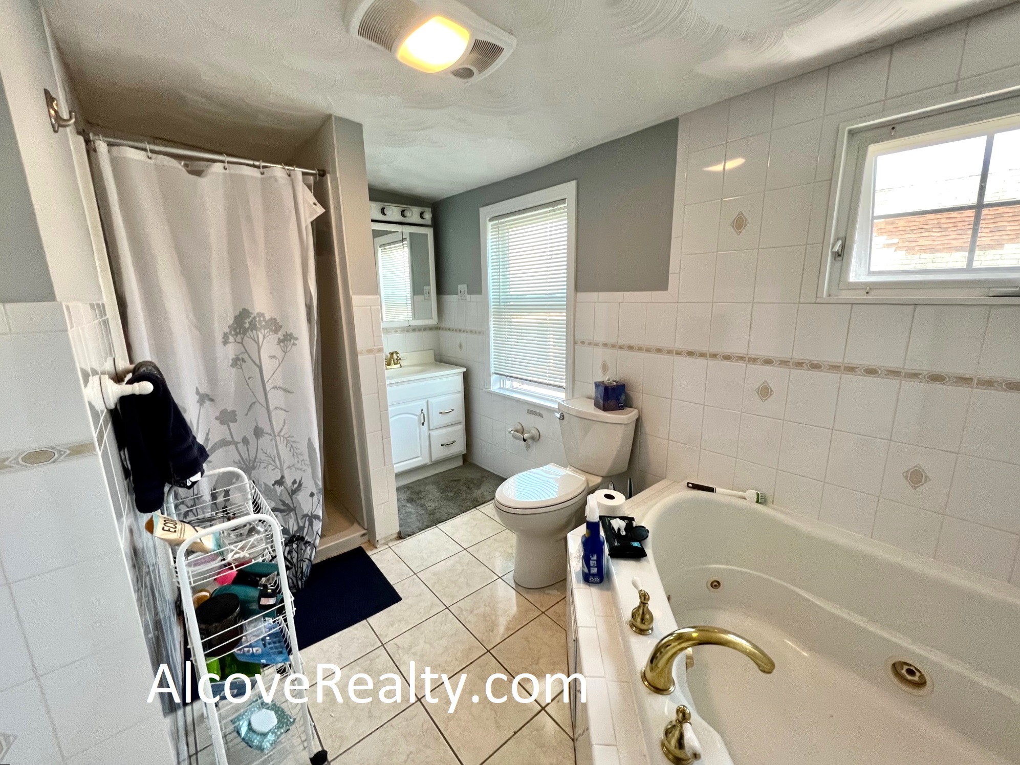 39 Sterling St, Teele Square