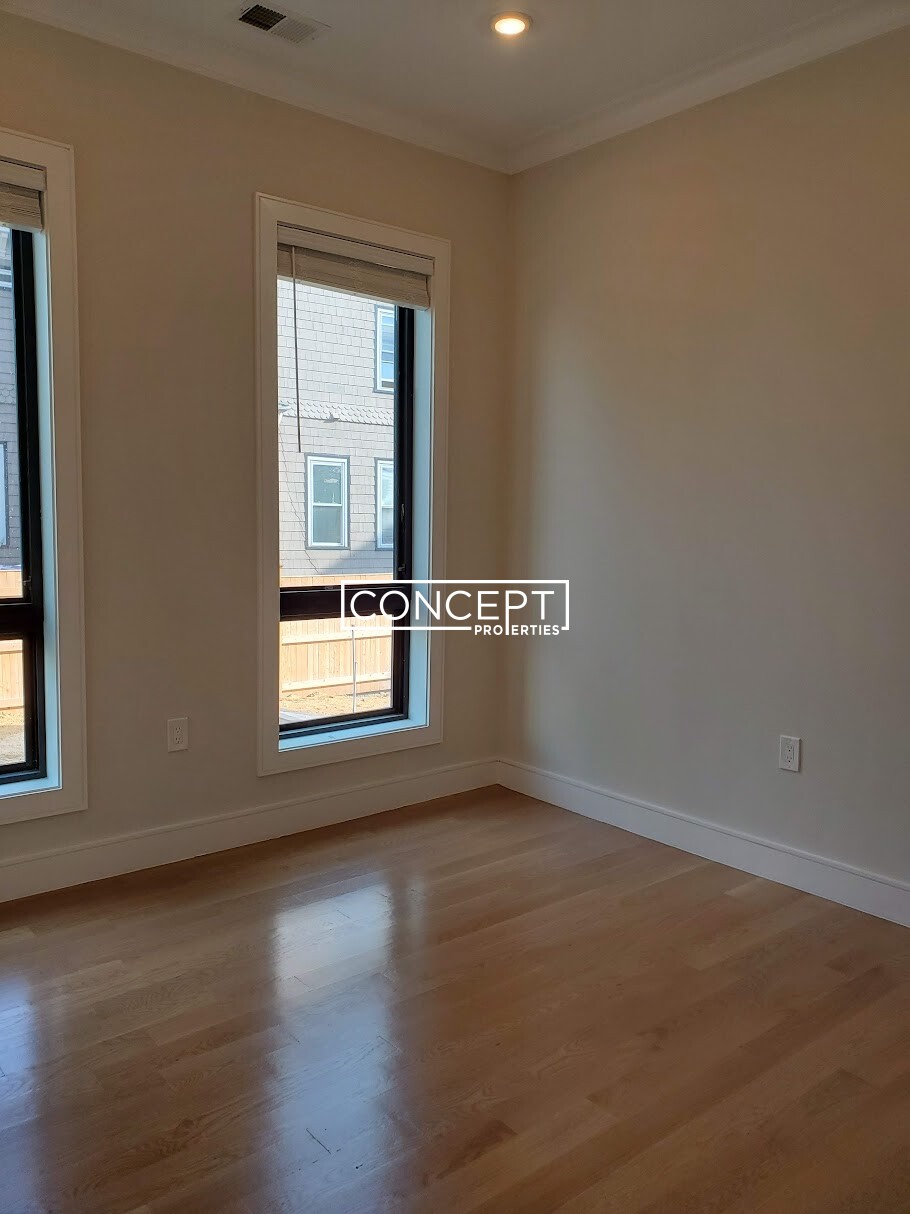 16 Highgate St, Allston