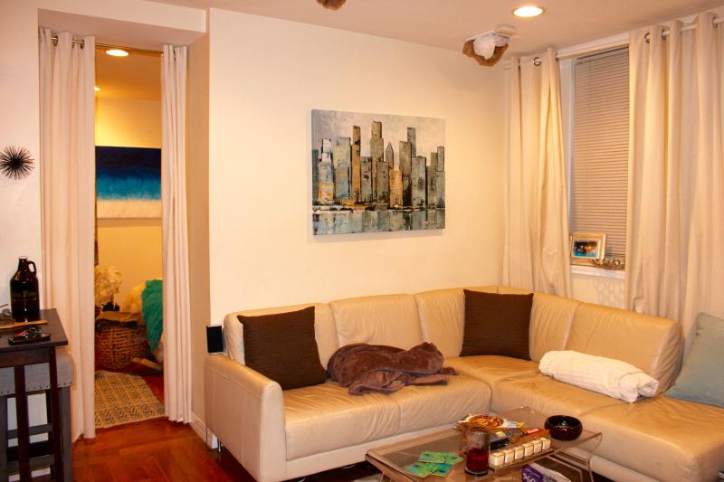 878 Beacon St, Fenway