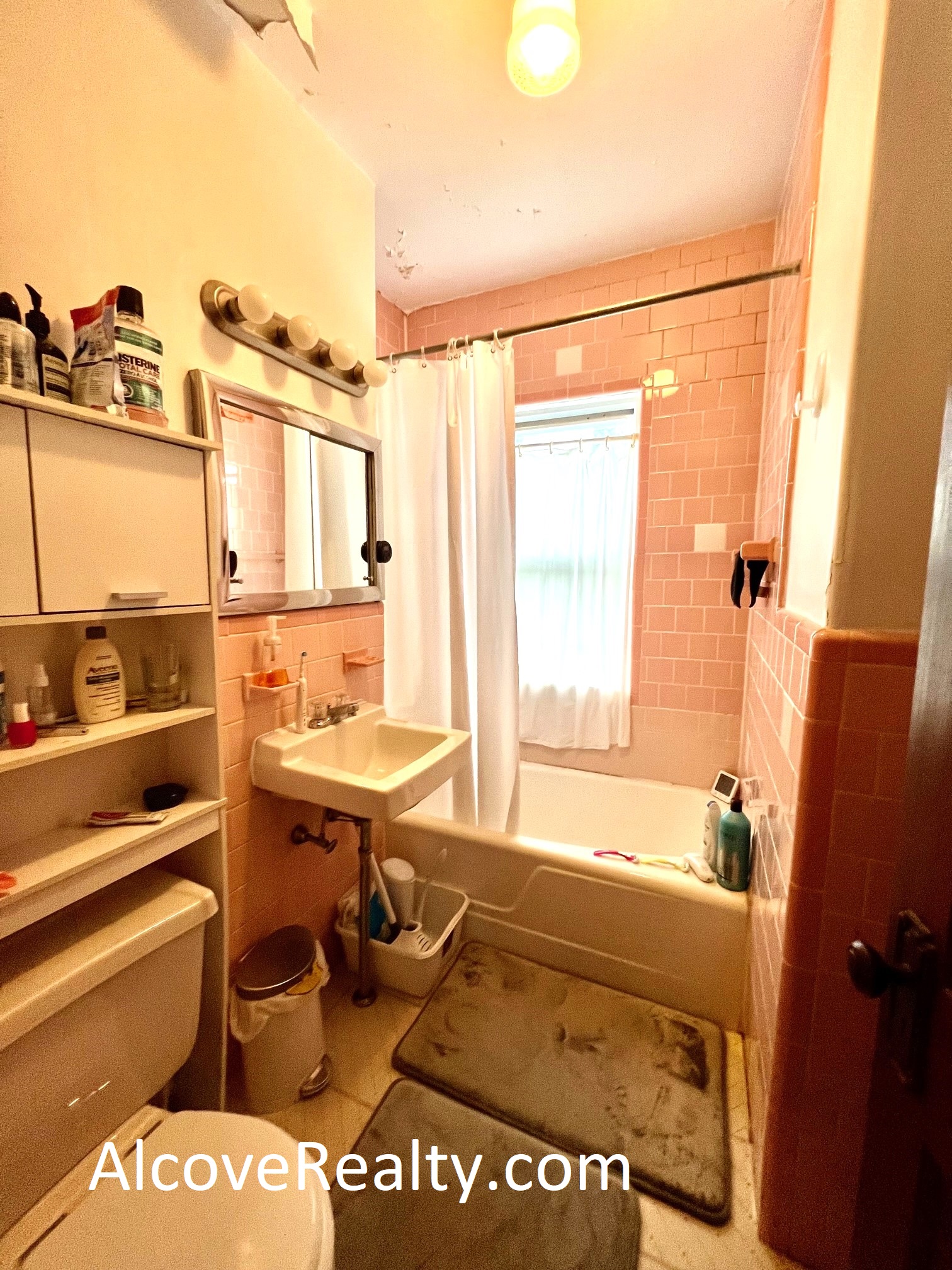 11 Leonard Ave, Teele Square