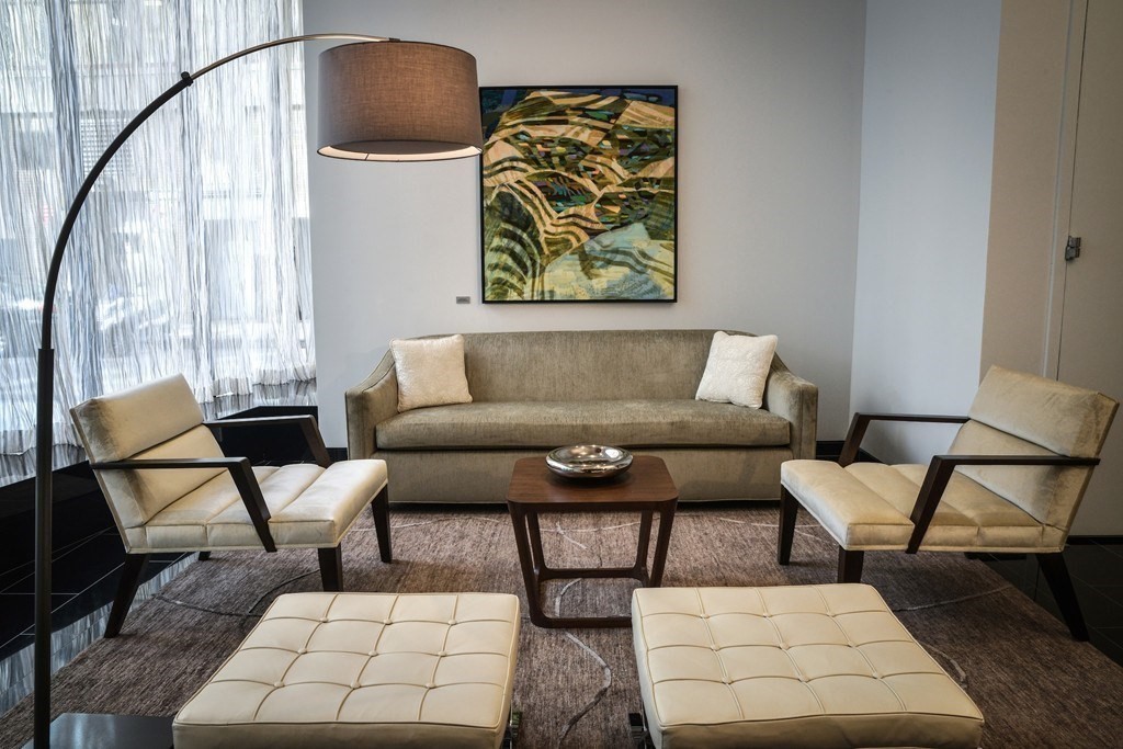 580 Washington St, Downtown