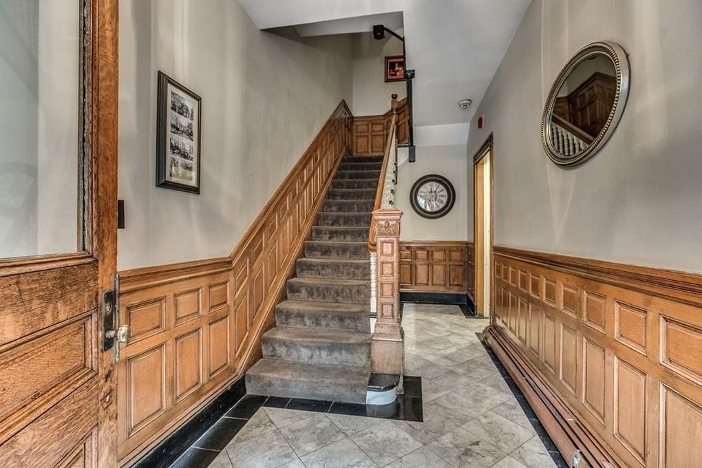 198 Saint Botolph St, Back Bay