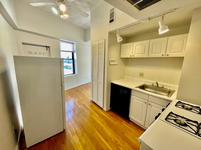 340 North St, North End