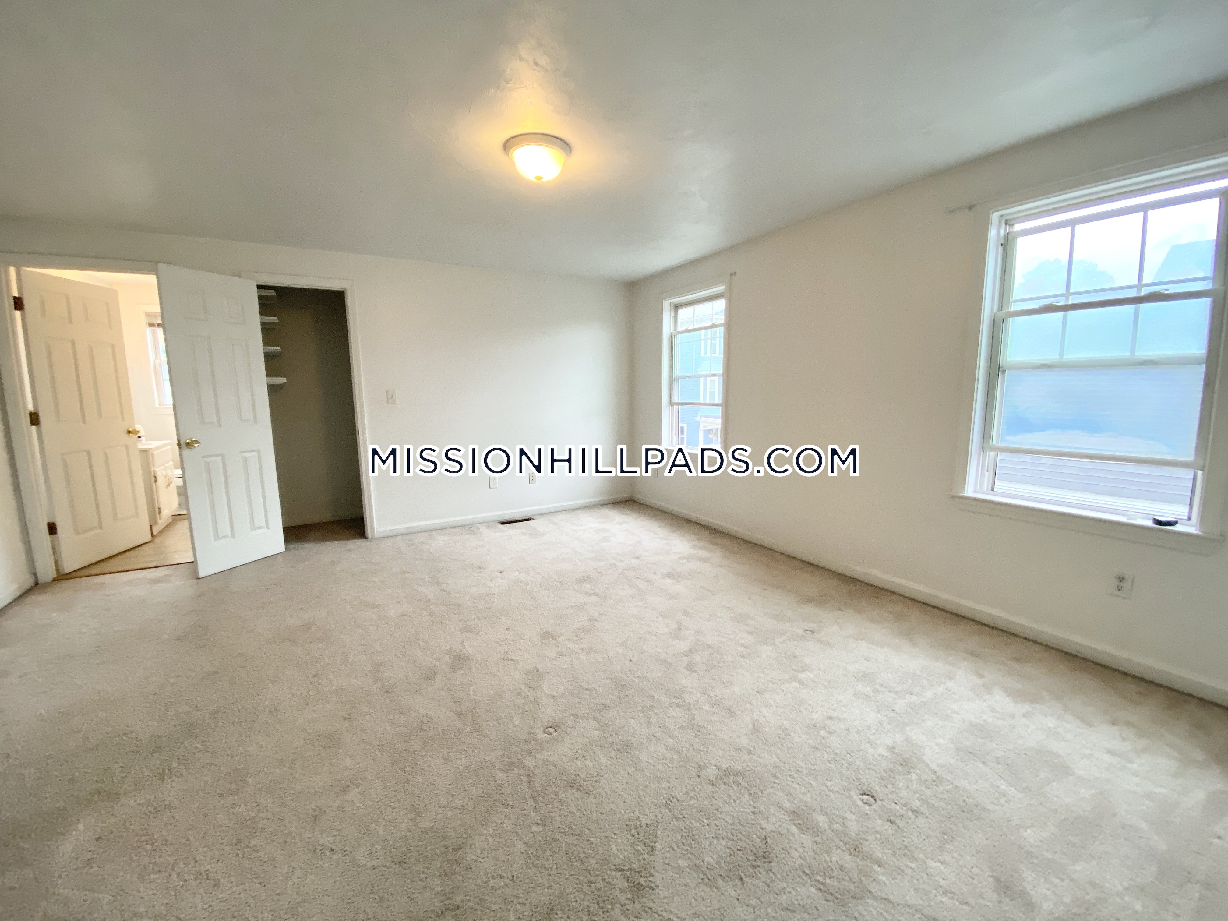 174 Calumet St, Mission Hill