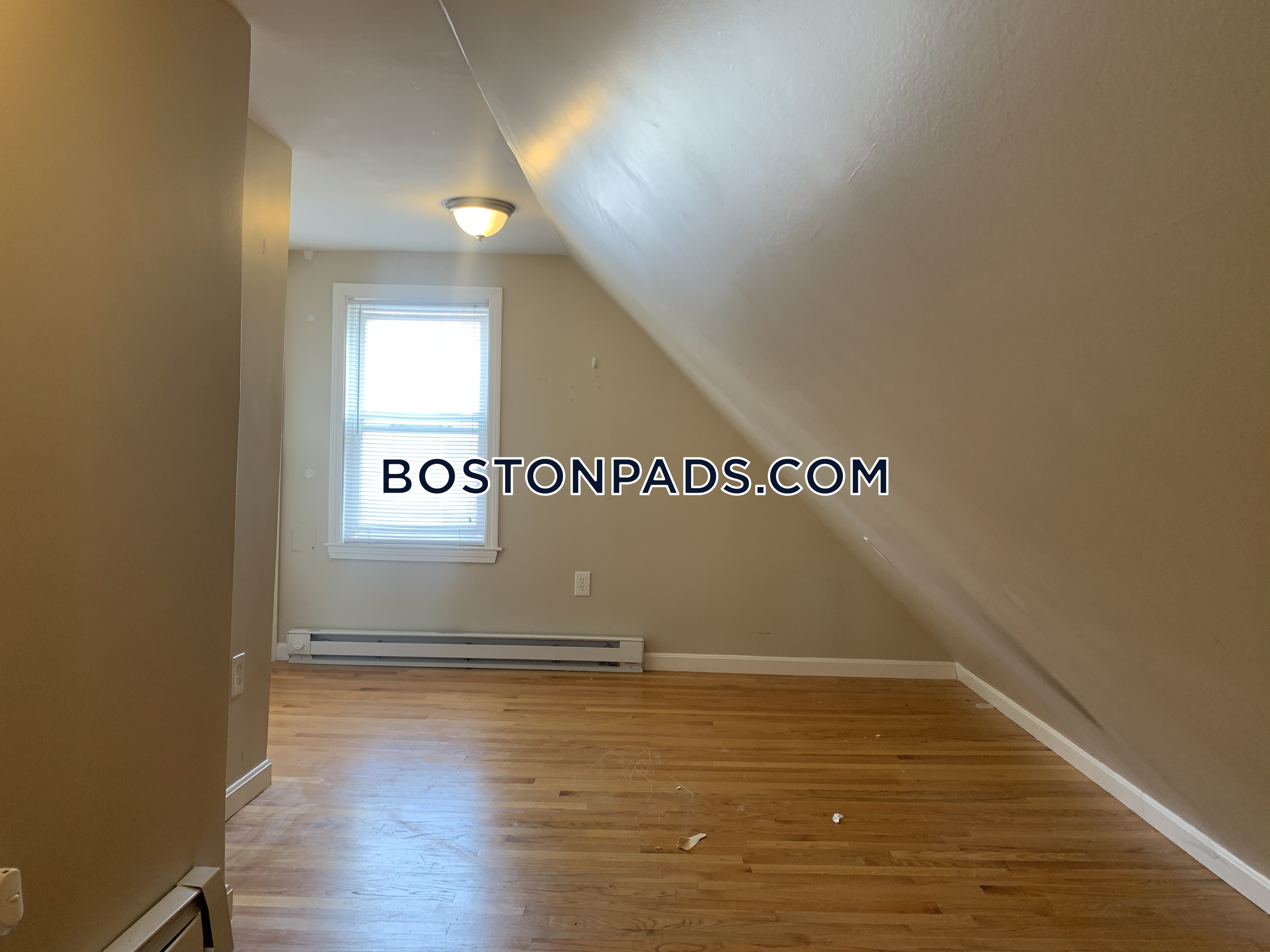 515 Medford St, Winter Hill