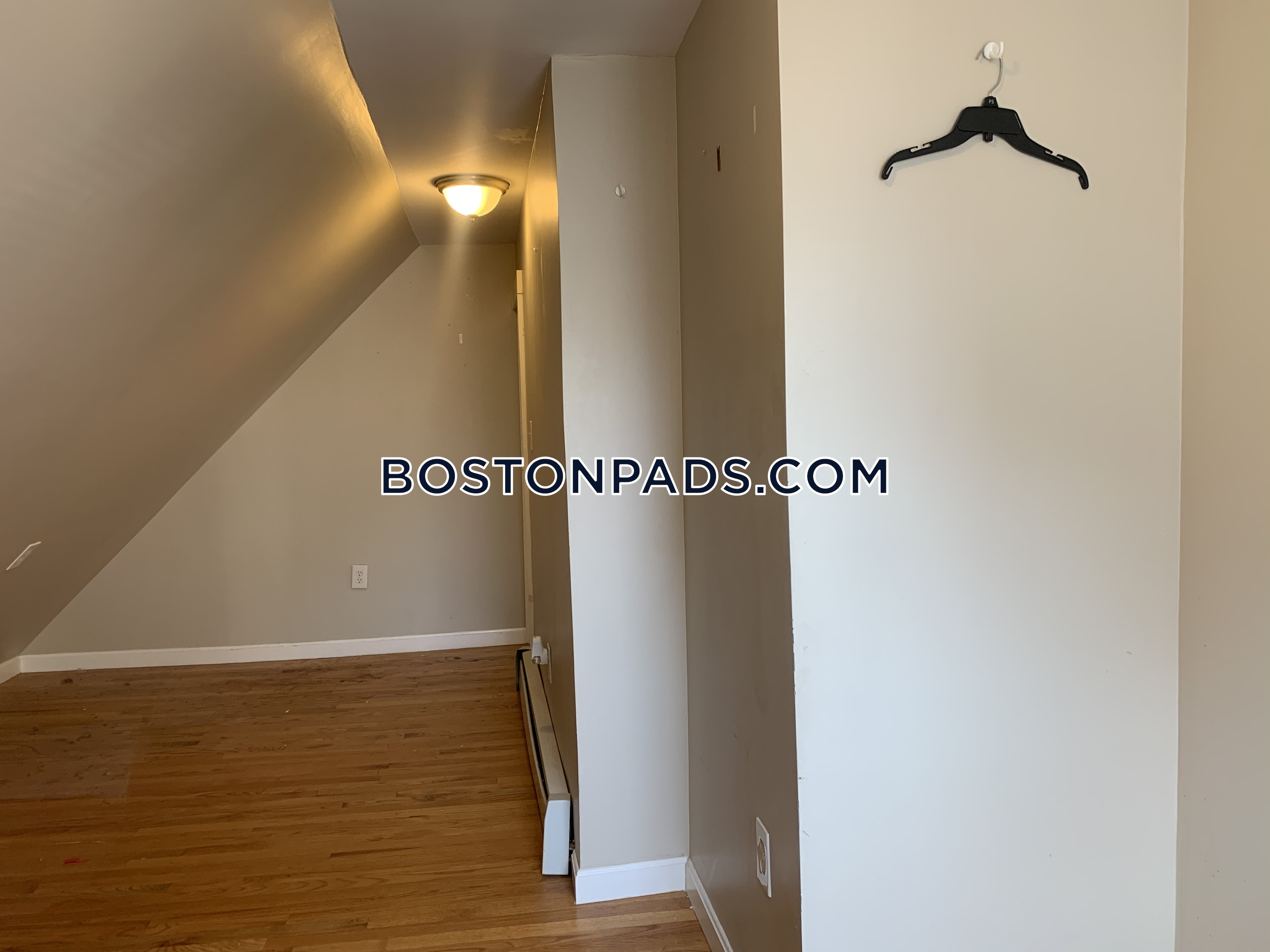 515 Medford St, Winter Hill