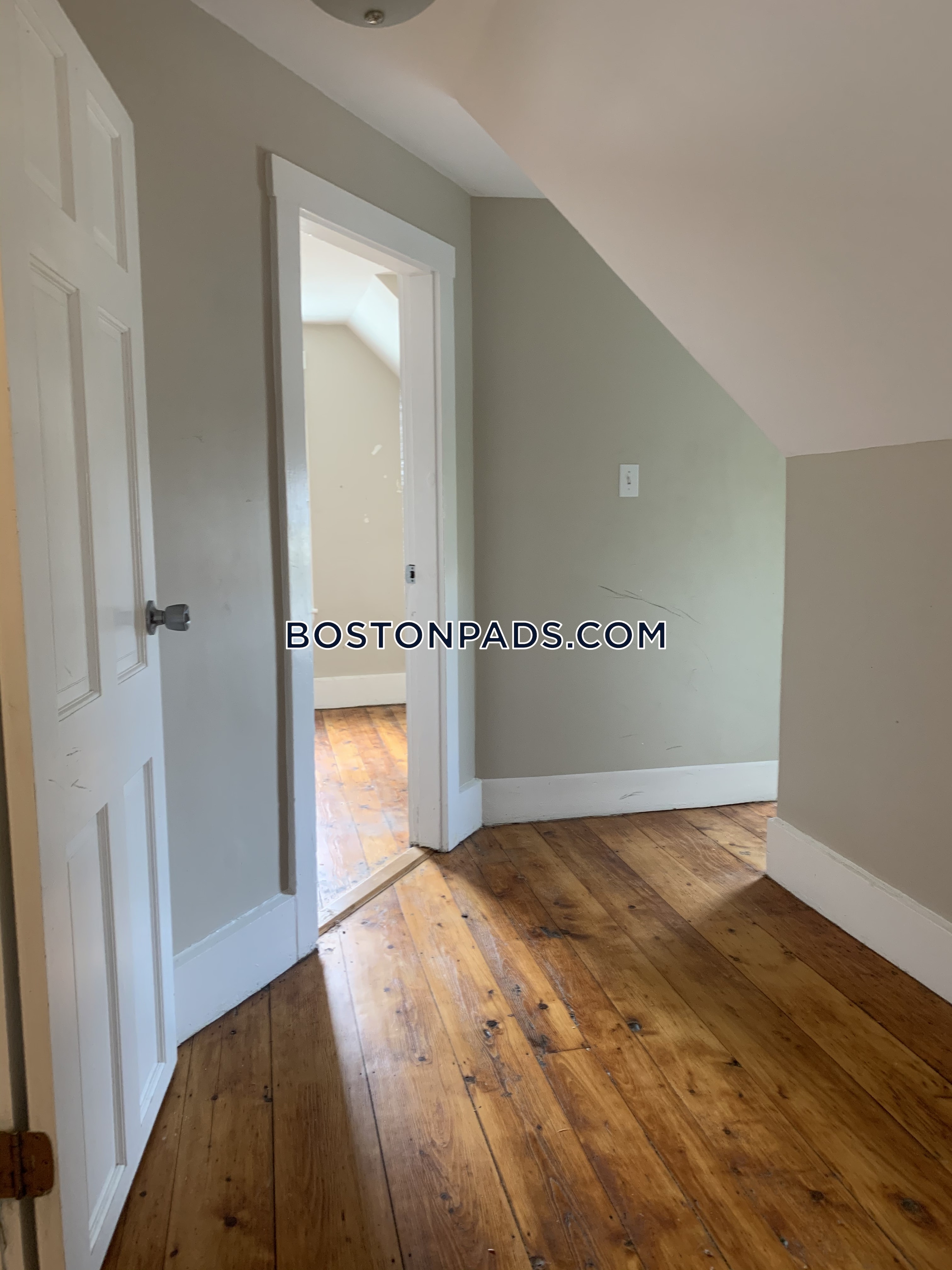 515 Medford St, Winter Hill