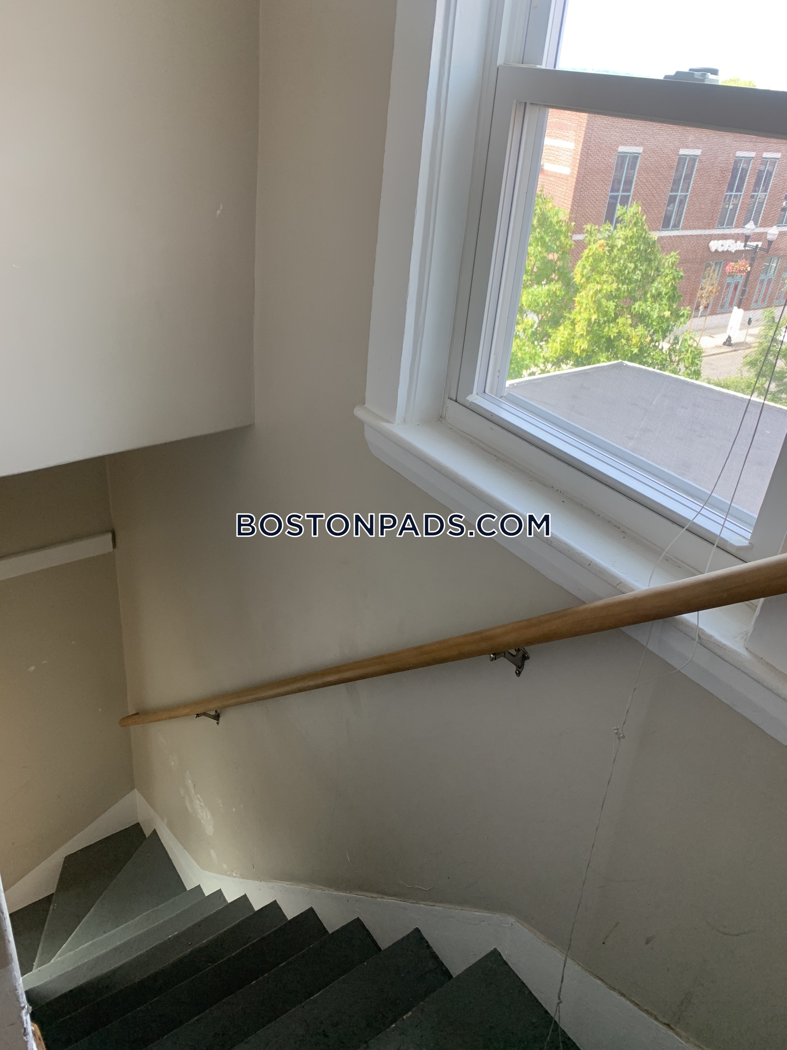 515 Medford St, Winter Hill