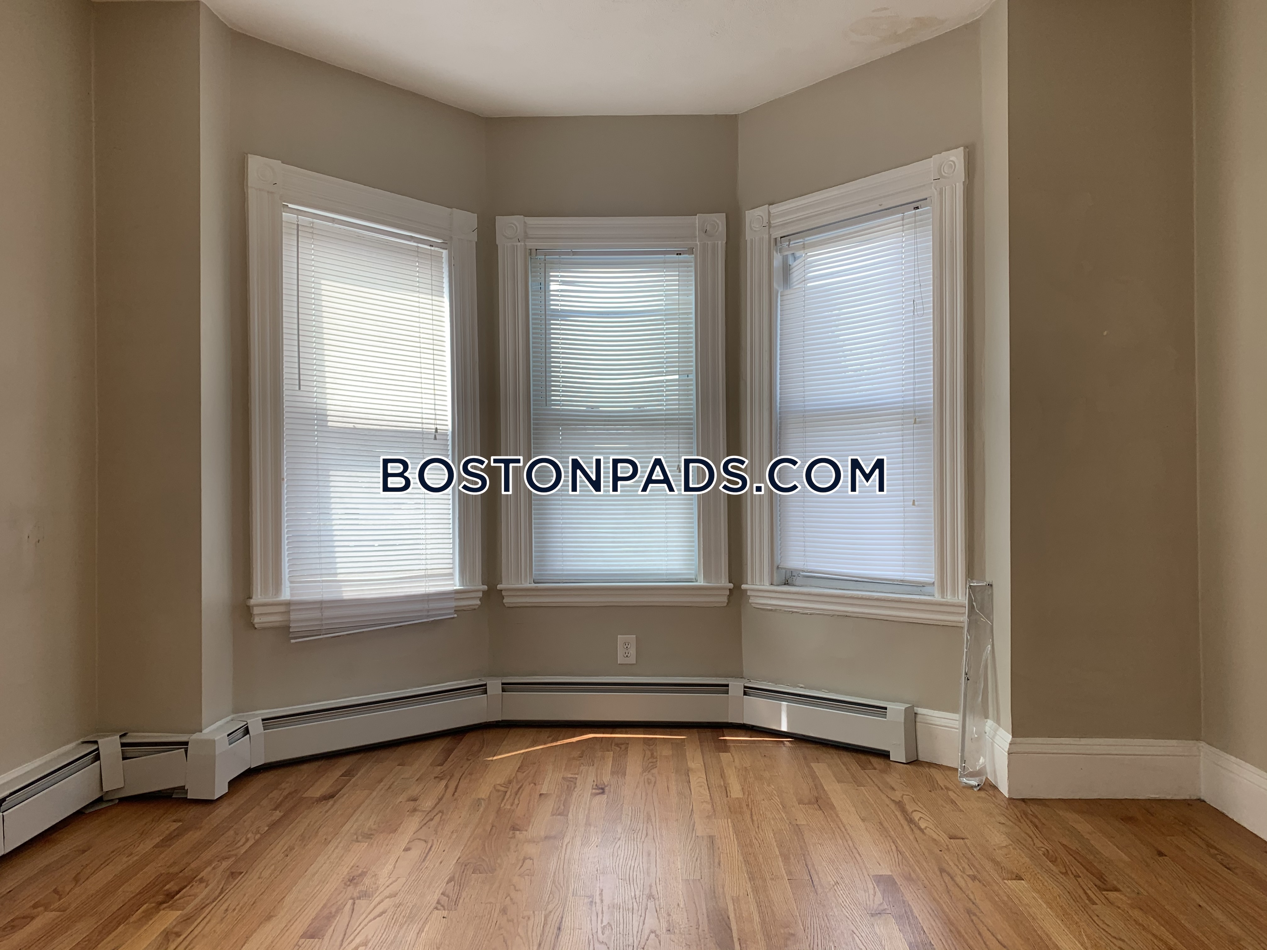 515 Medford St, Winter Hill