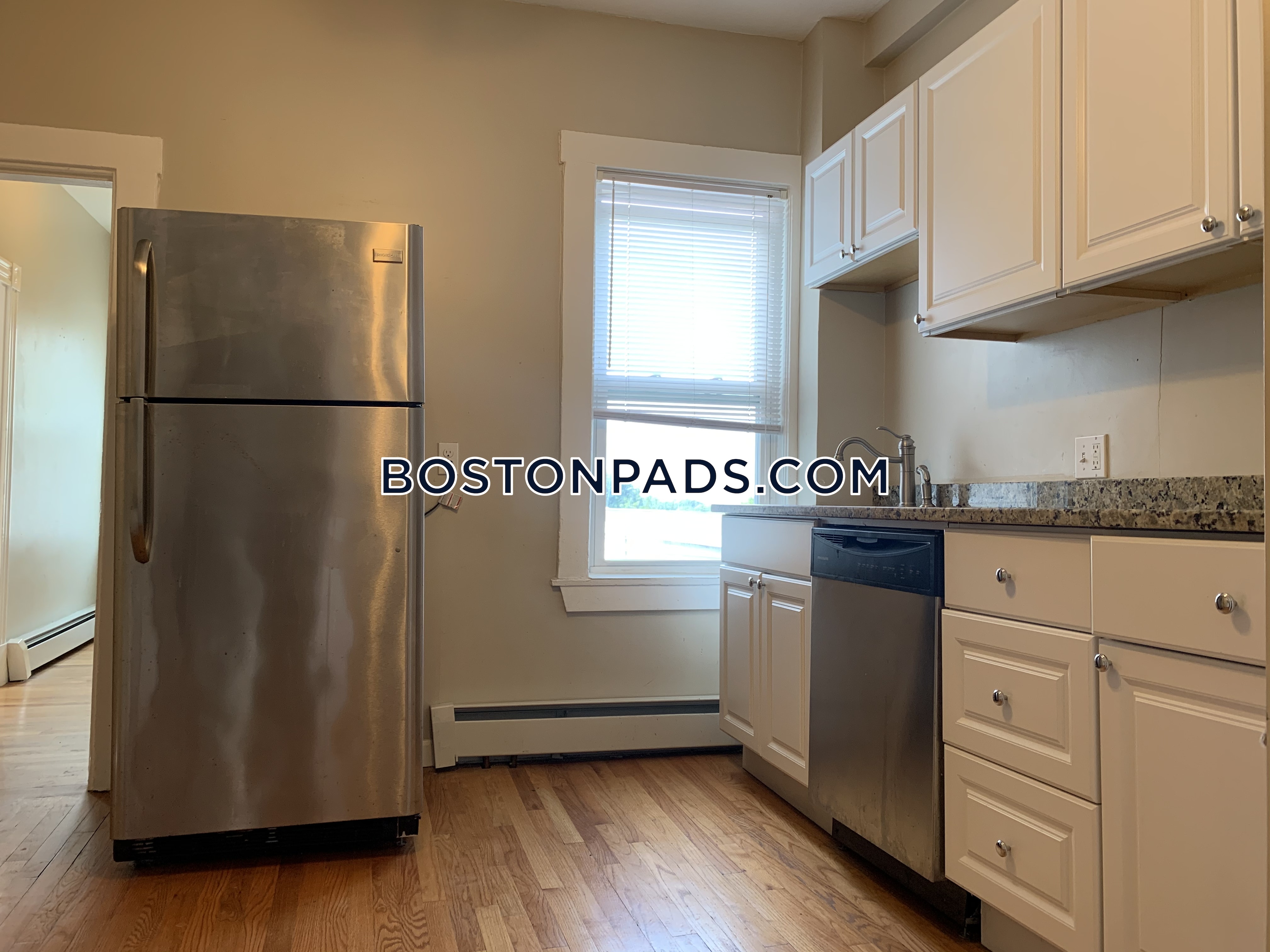 515 Medford St, Winter Hill