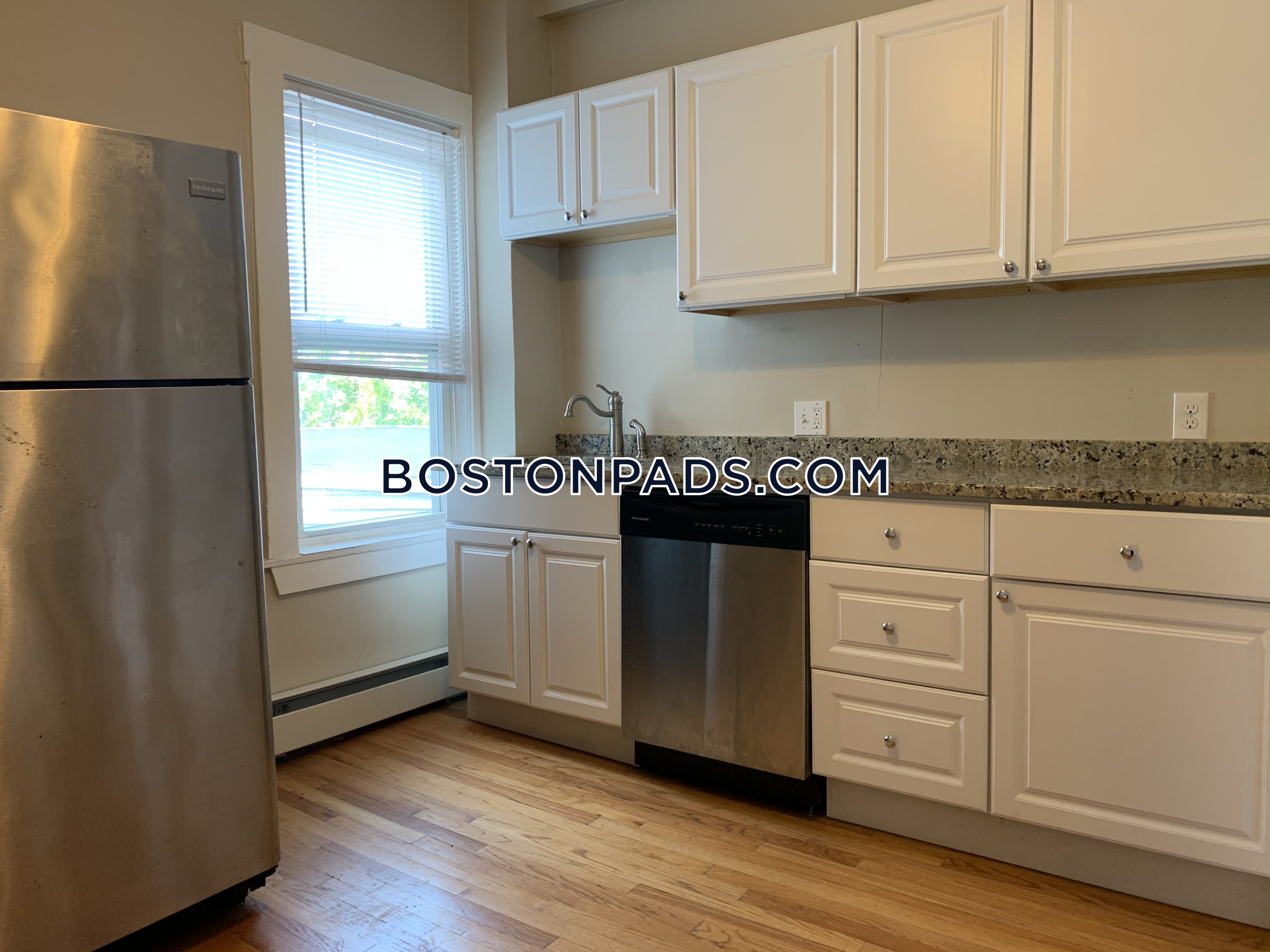 515 Medford St, Winter Hill