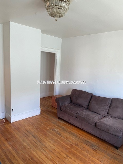 76 Curtis St, Davis Square