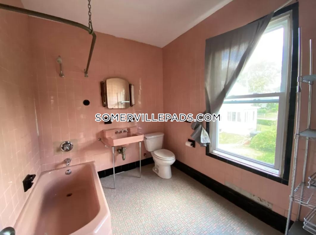 76 Curtis St, Davis Square