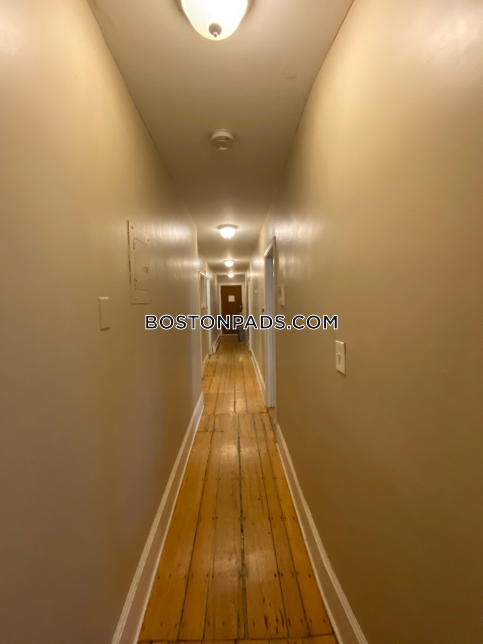 64 Pleasant St, Cambridgeport