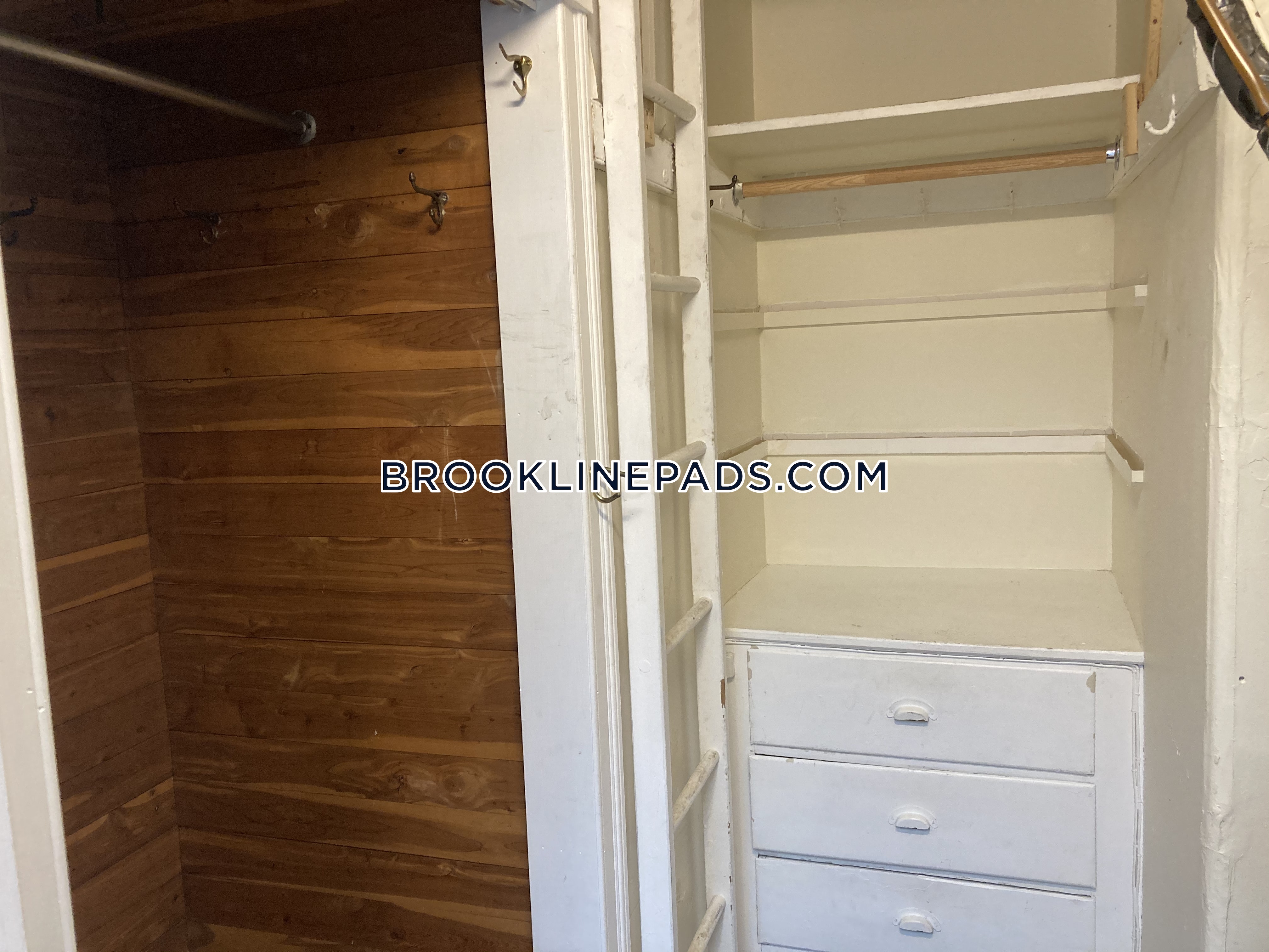 1714.1 Beacon St, Washington Square