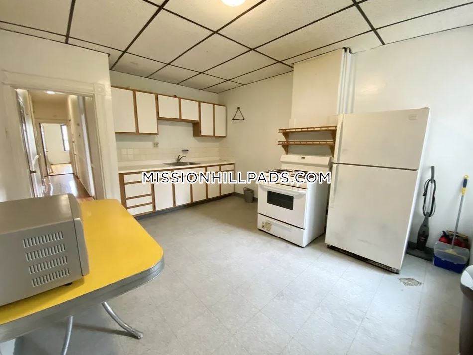 1500 Tremont St, Mission Hill