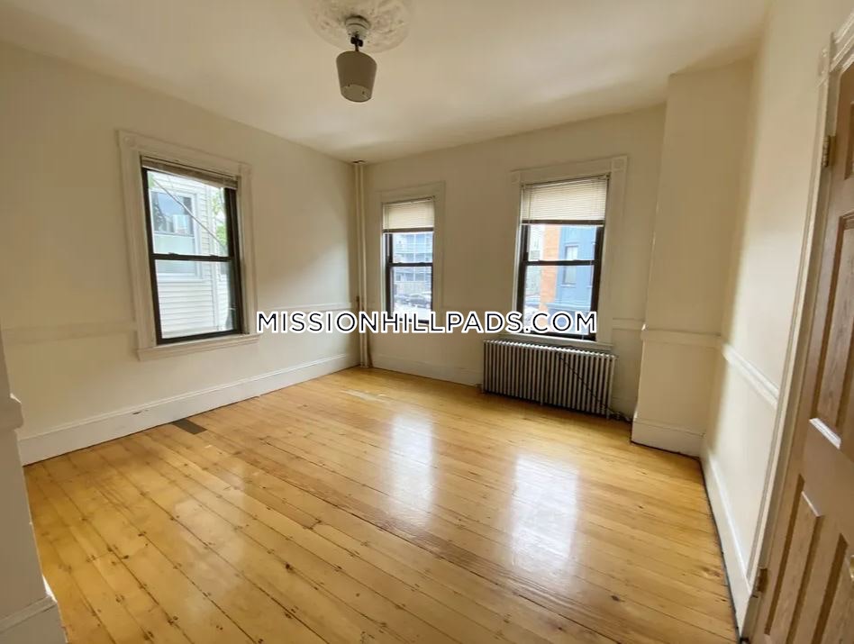 1500 Tremont St, Mission Hill