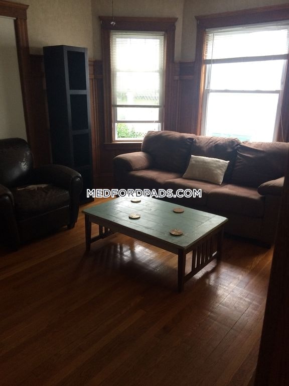 57 Quincy St, Tufts University