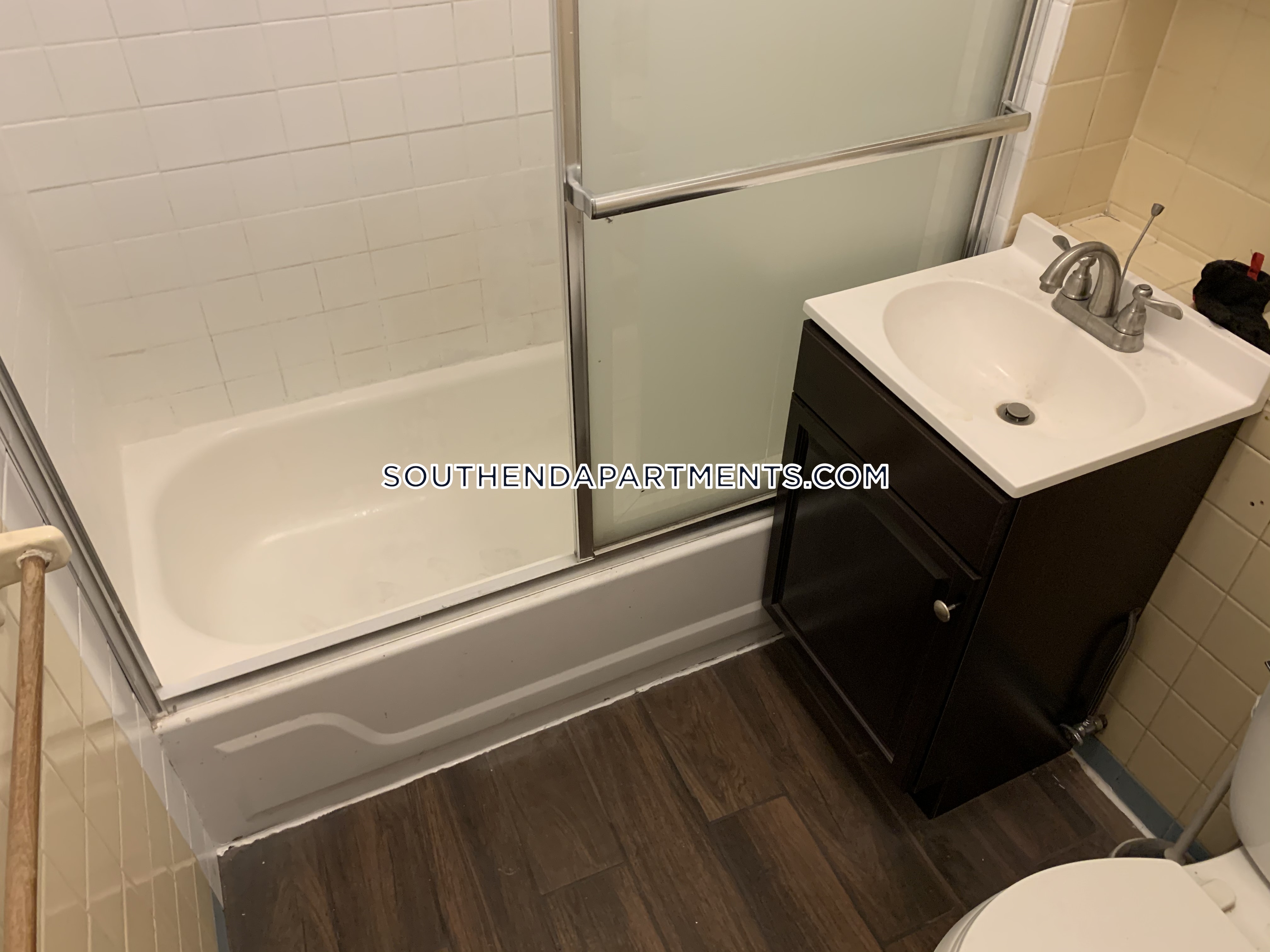 871 Harrison Ave, South End