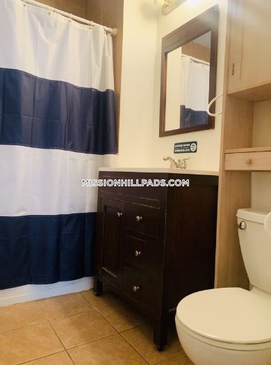 52 Delle Ave, Mission Hill