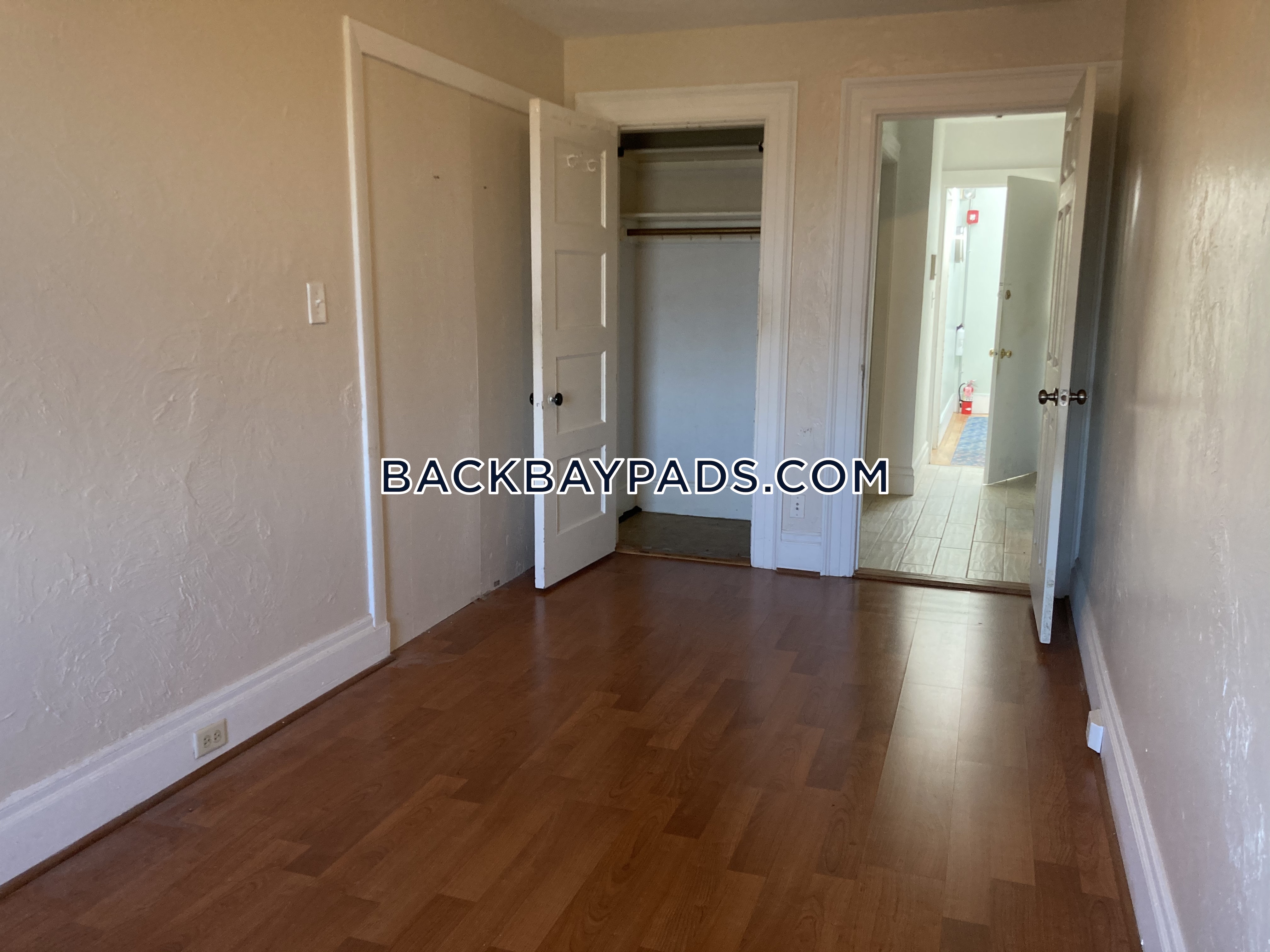 454 Beacon St, Back Bay