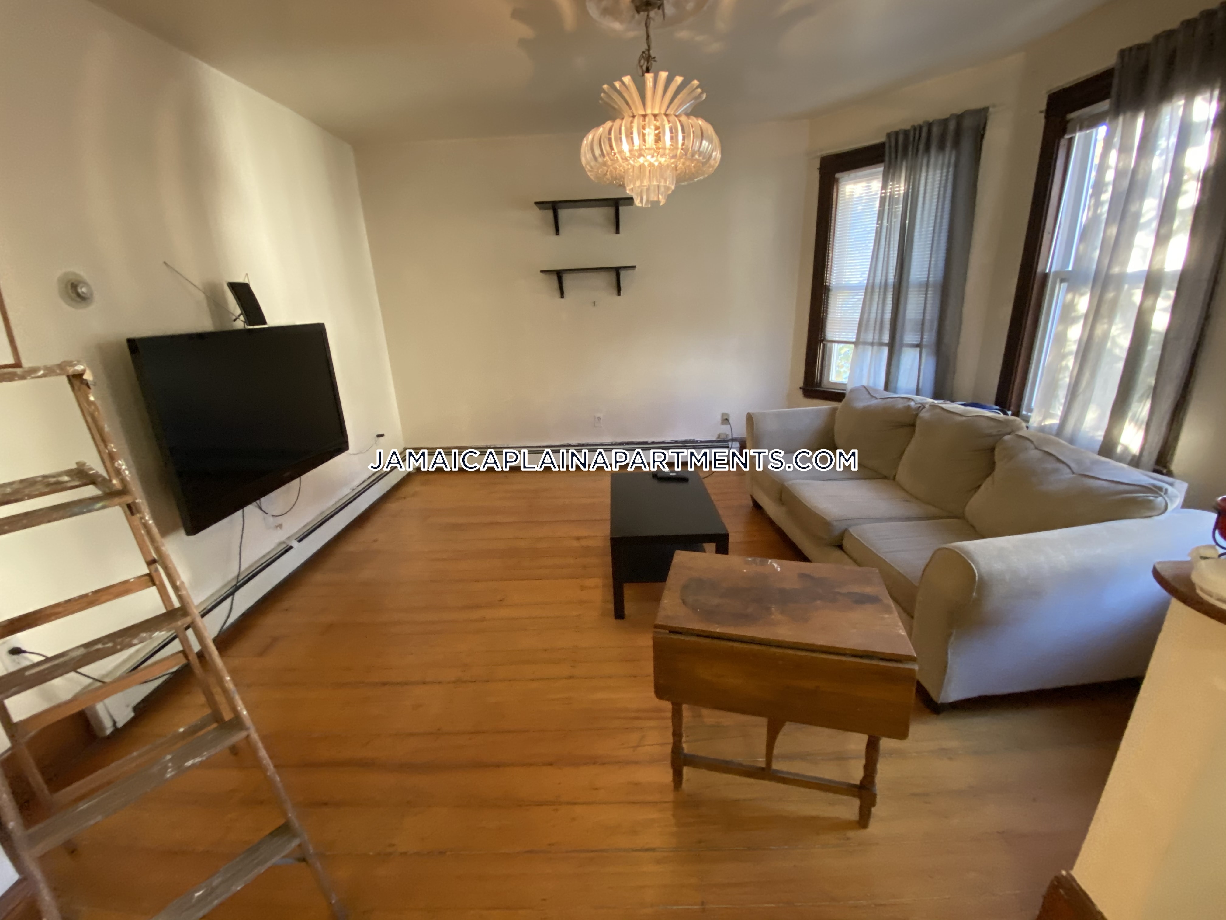 47 Creighton, Jamaica Plain