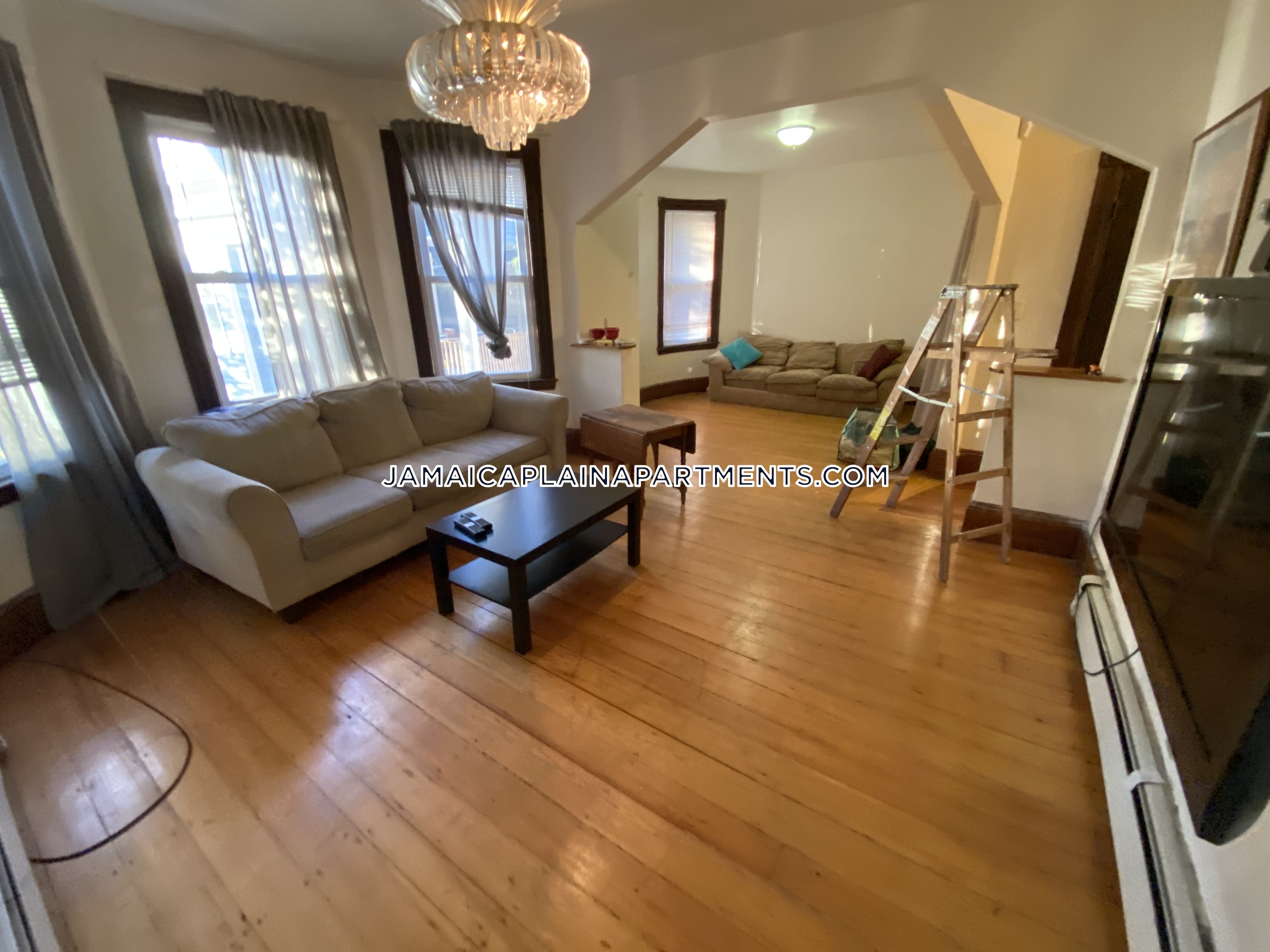 47 Creighton, Jamaica Plain