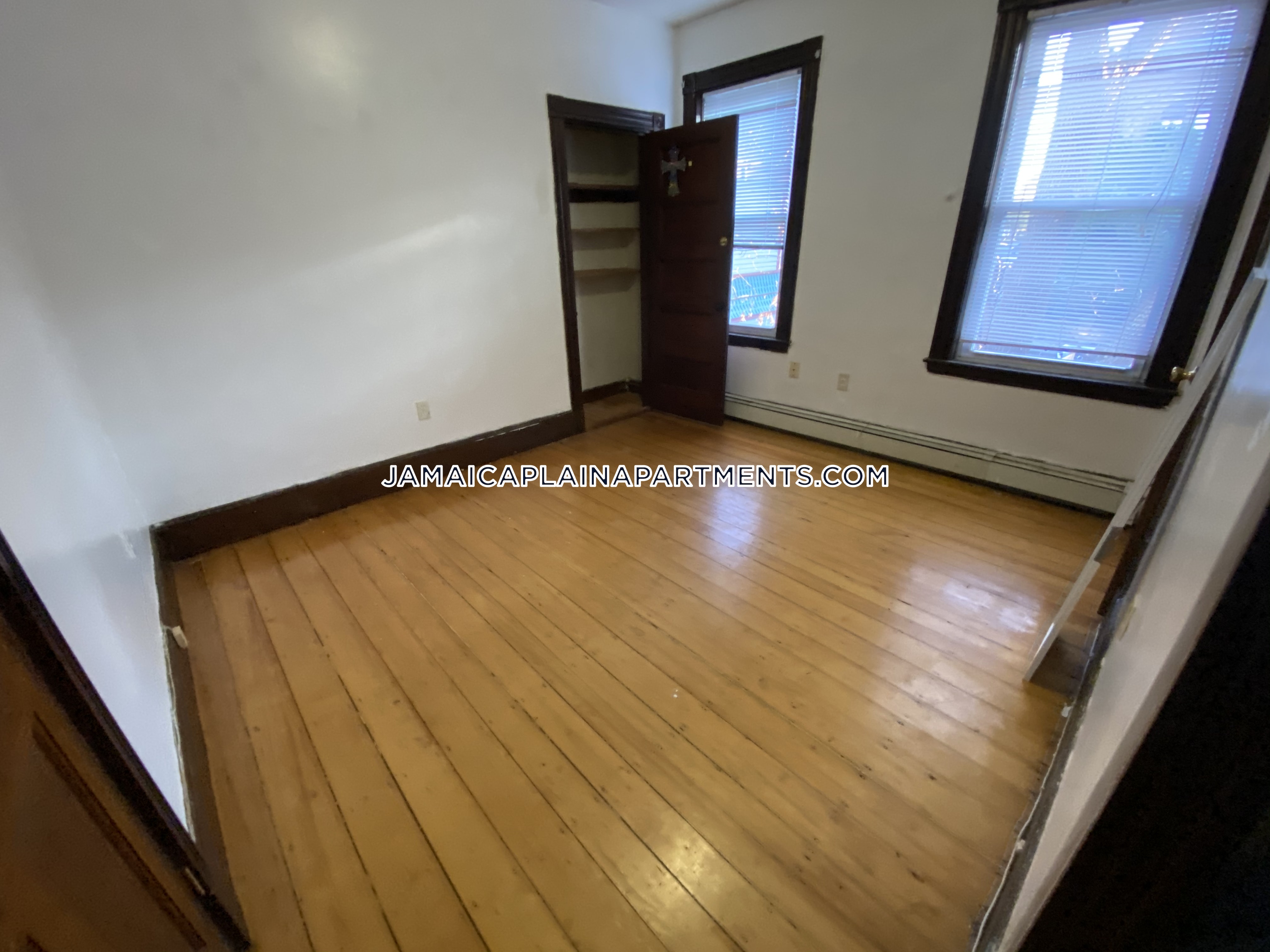 47 Creighton, Jamaica Plain