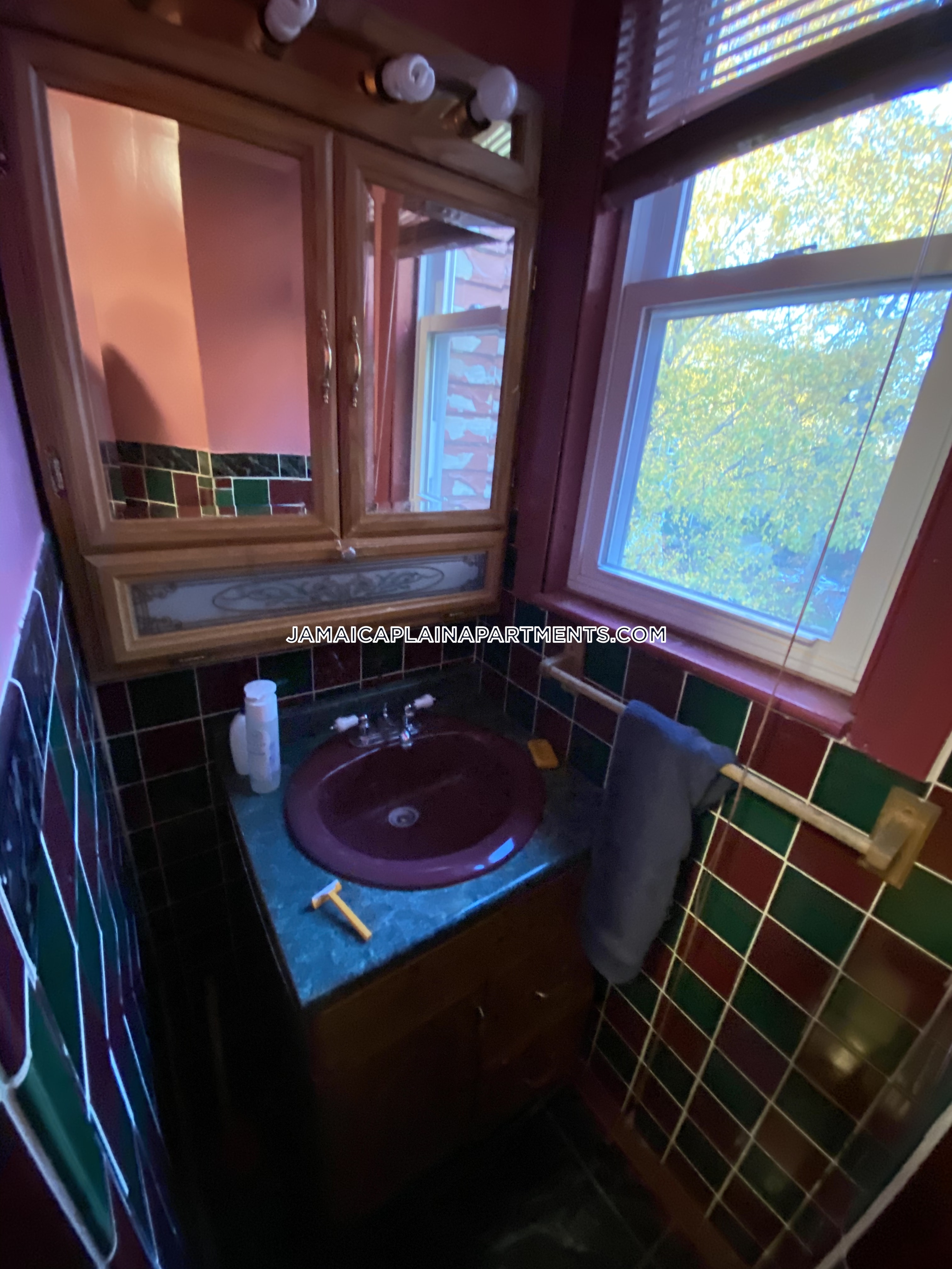 47 Creighton, Jamaica Plain