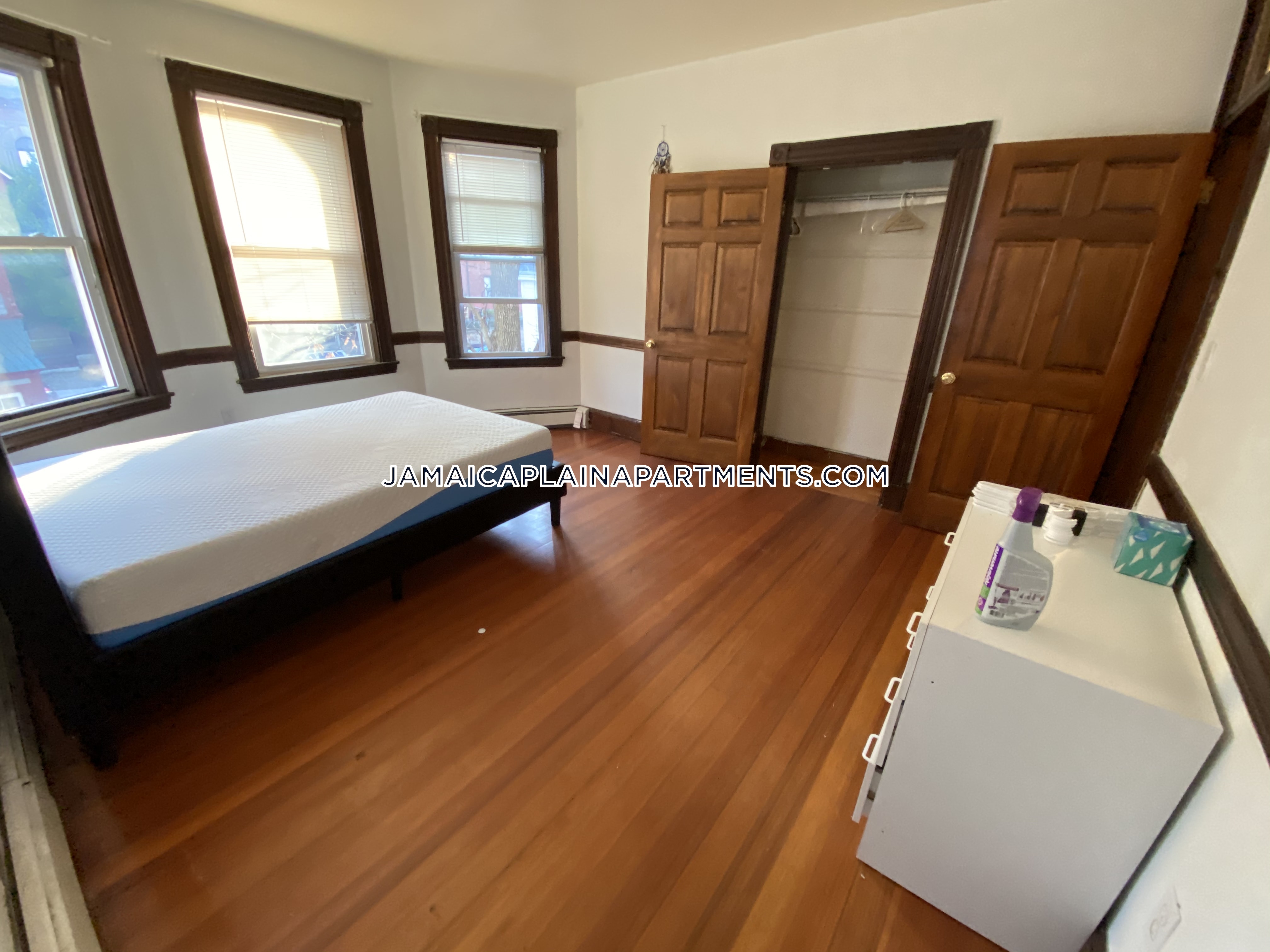 47 Creighton, Jamaica Plain