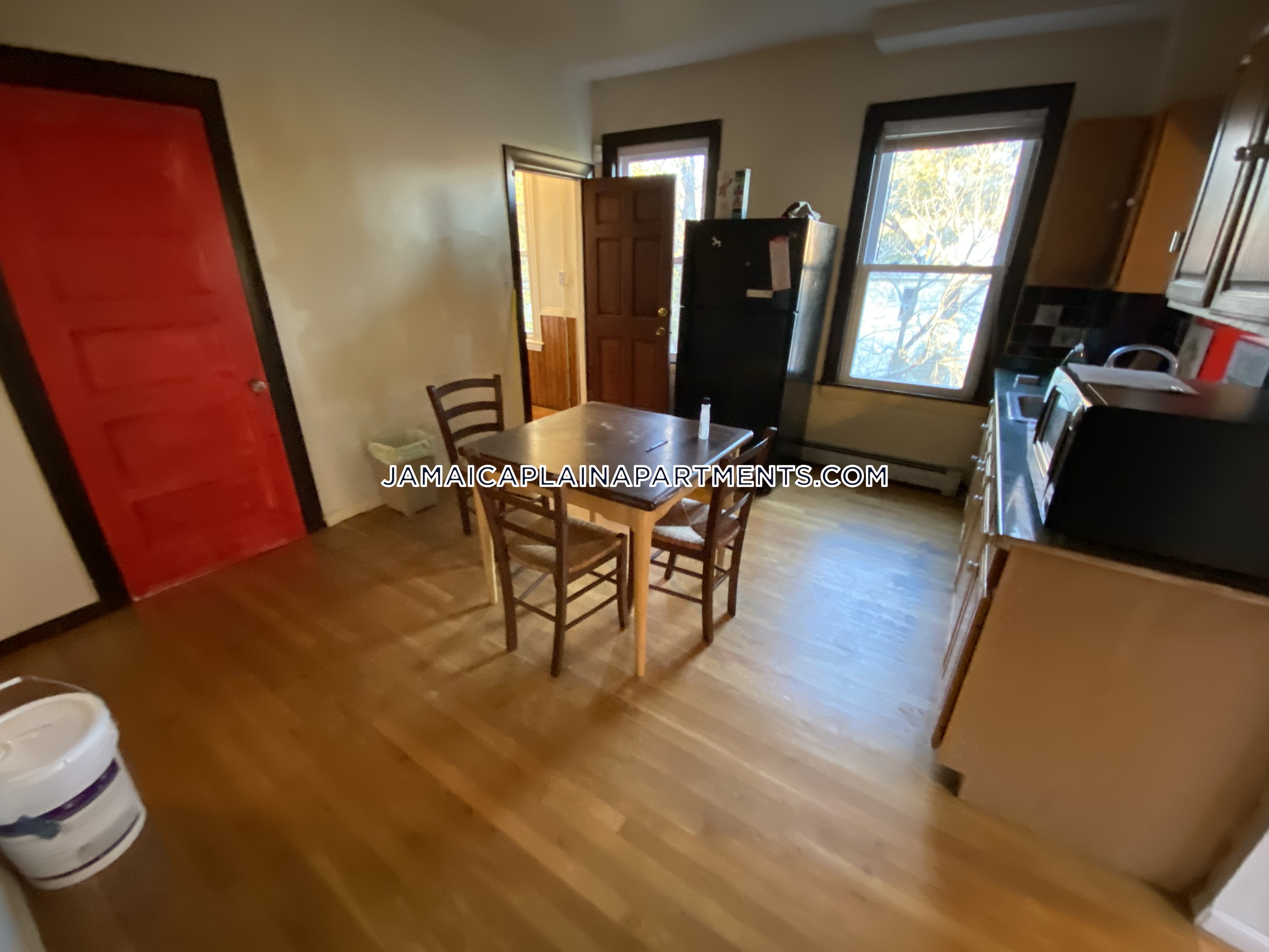 47 Creighton, Jamaica Plain