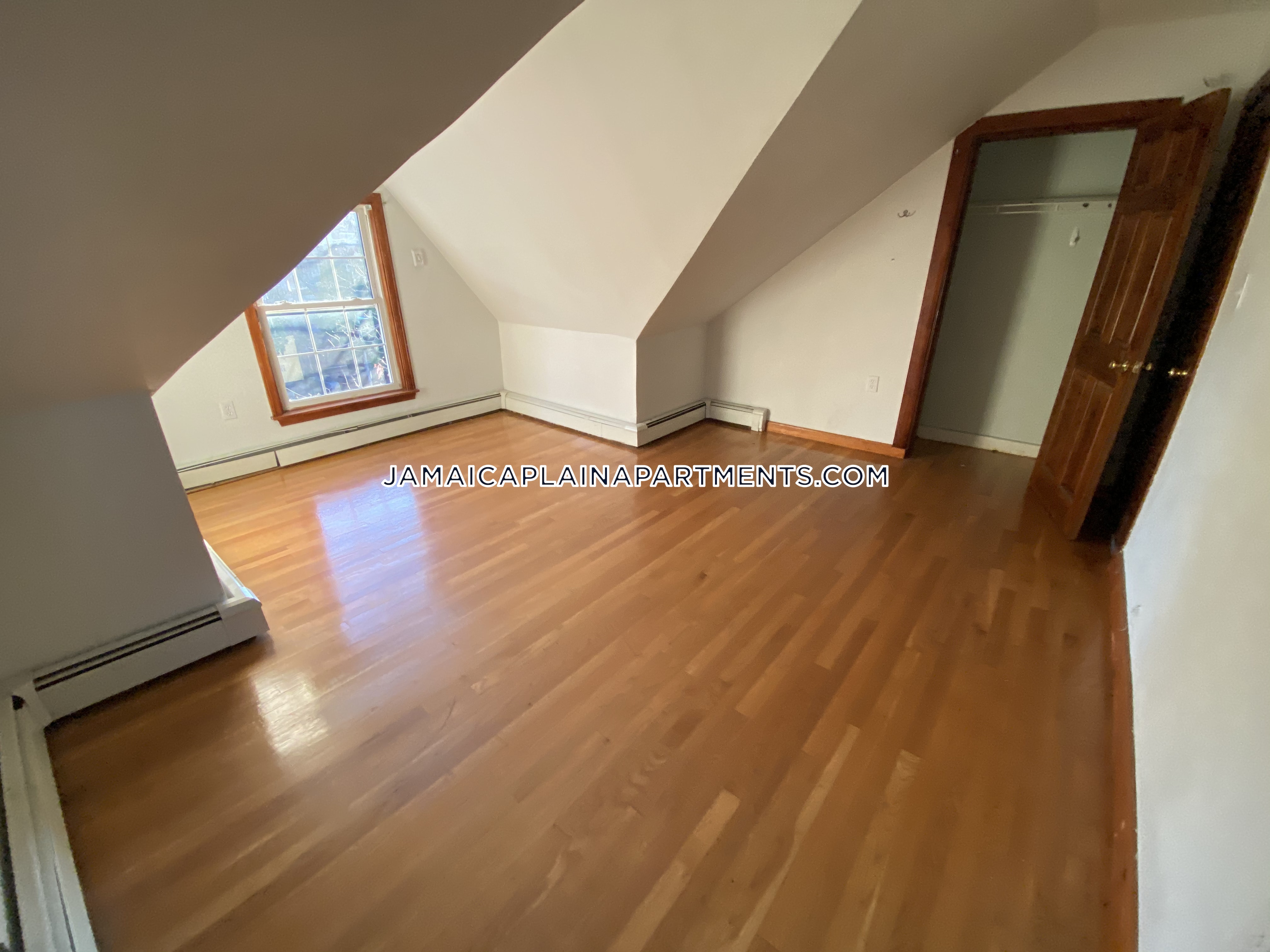 47 Creighton, Jamaica Plain