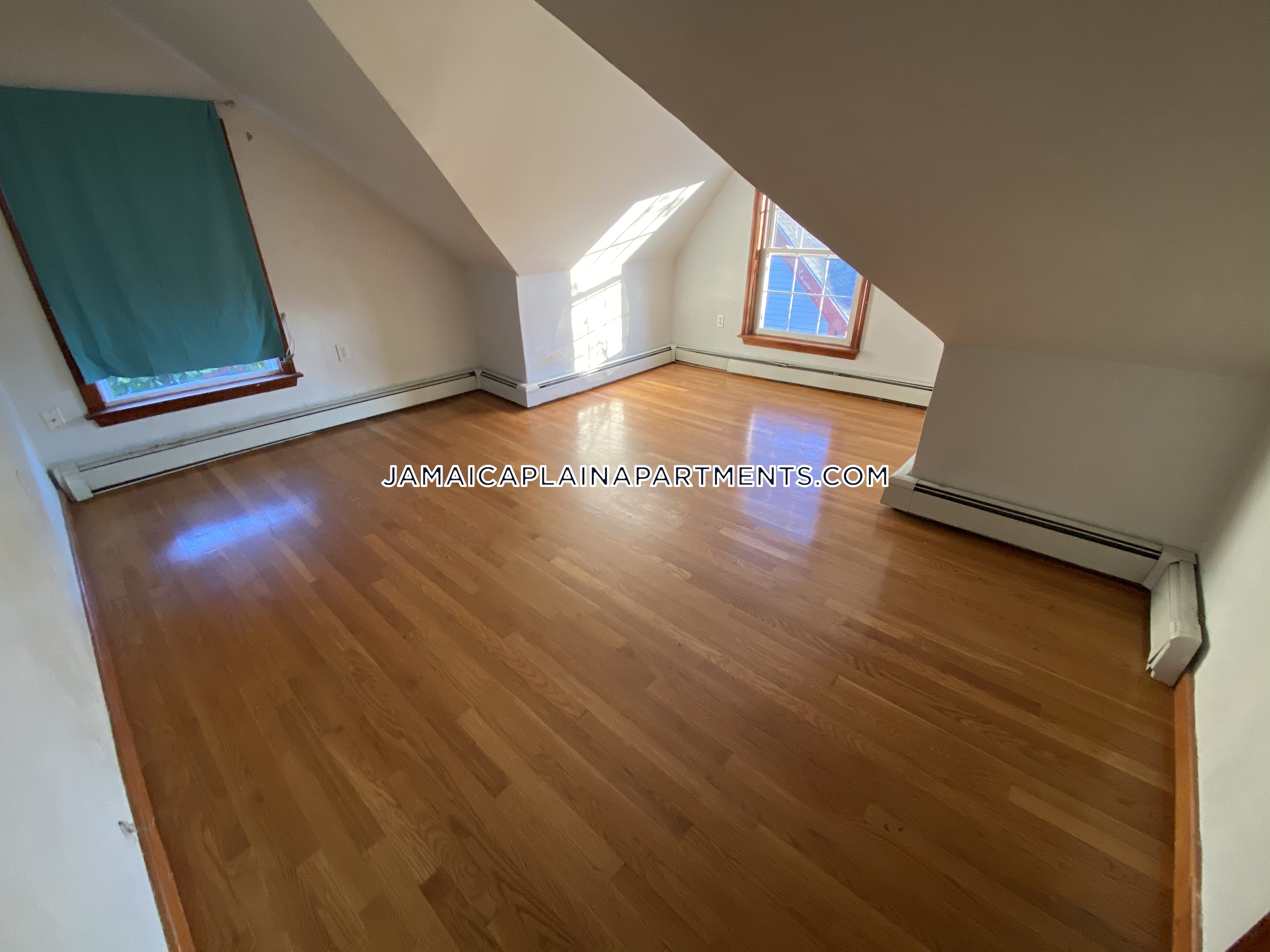 47 Creighton, Jamaica Plain