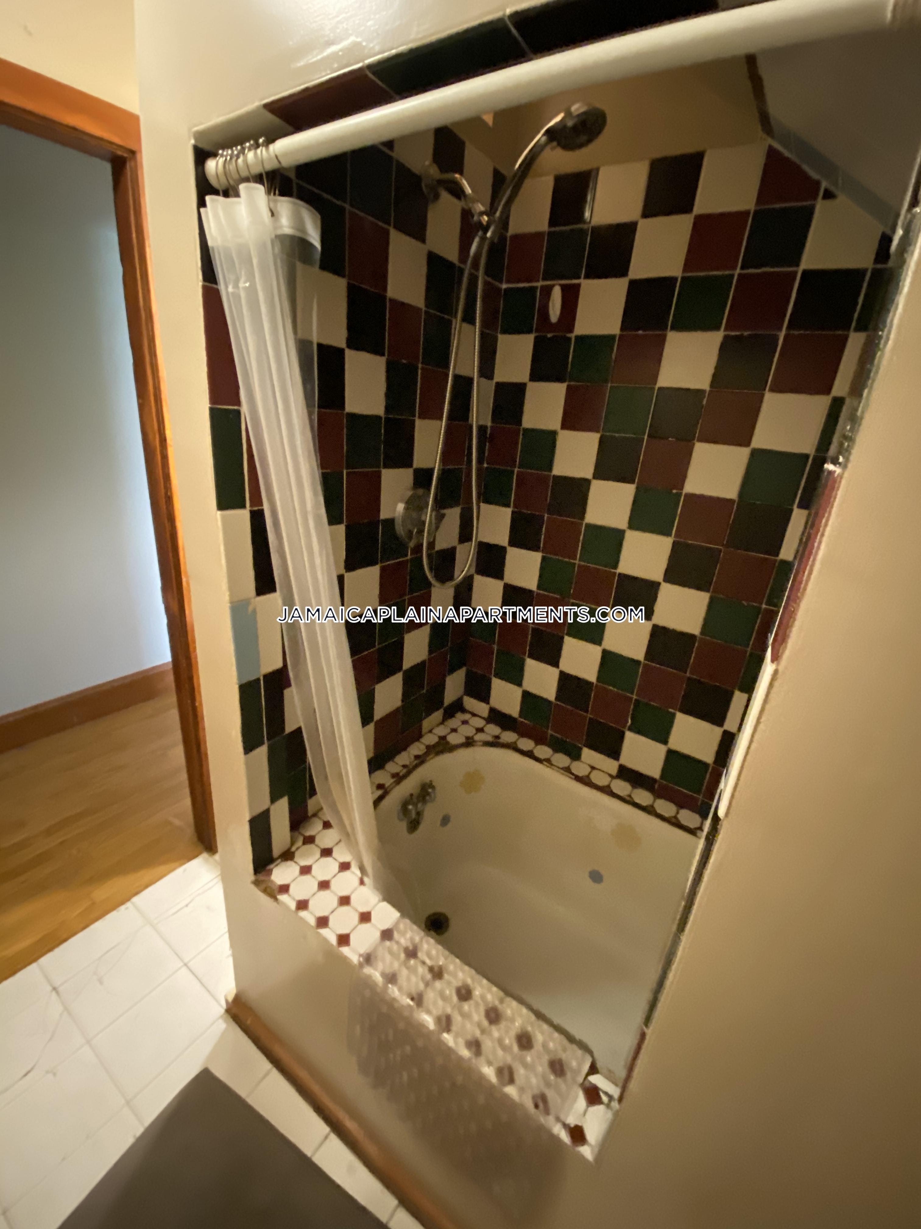 47 Creighton, Jamaica Plain