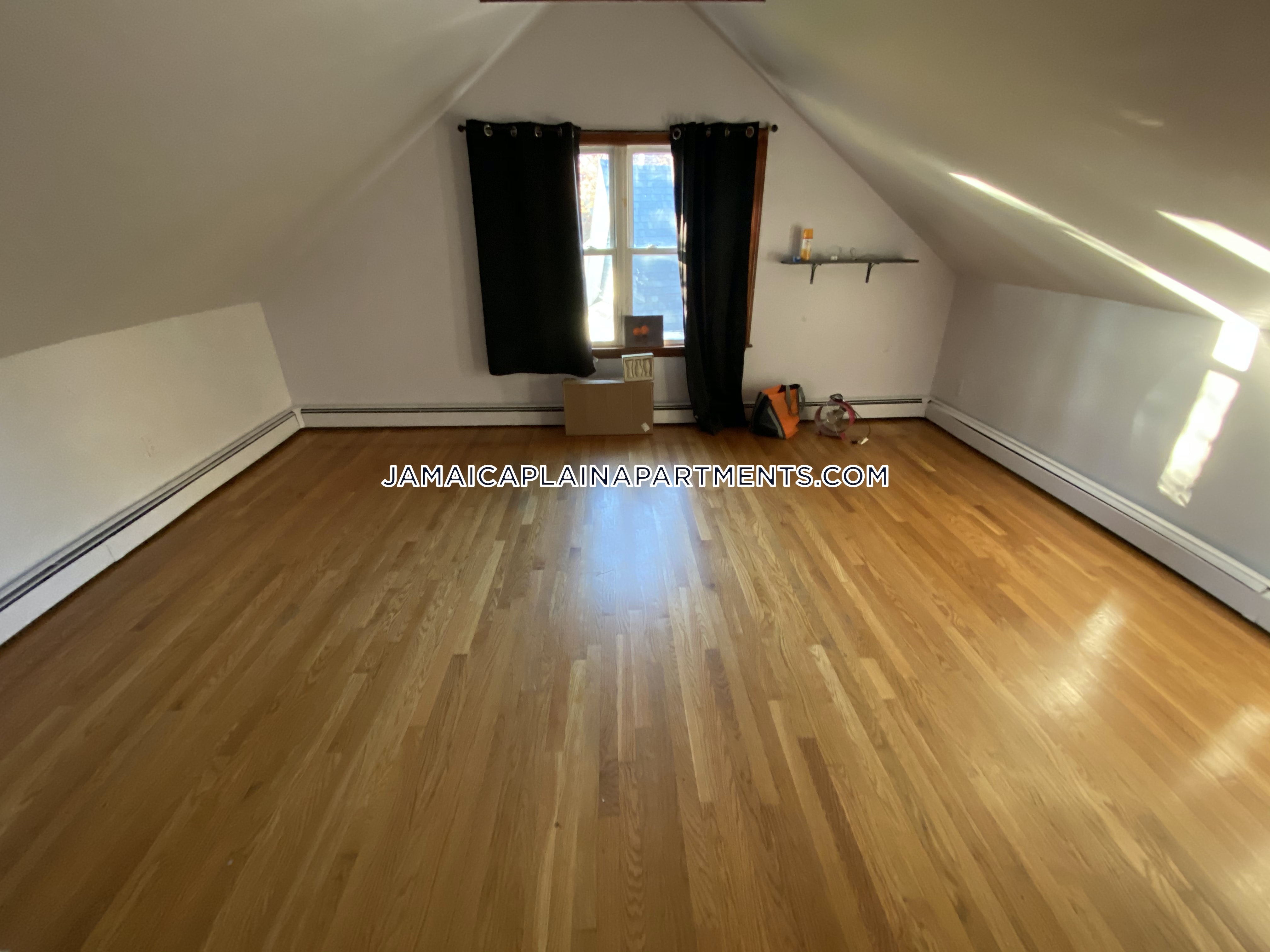 47 Creighton, Jamaica Plain